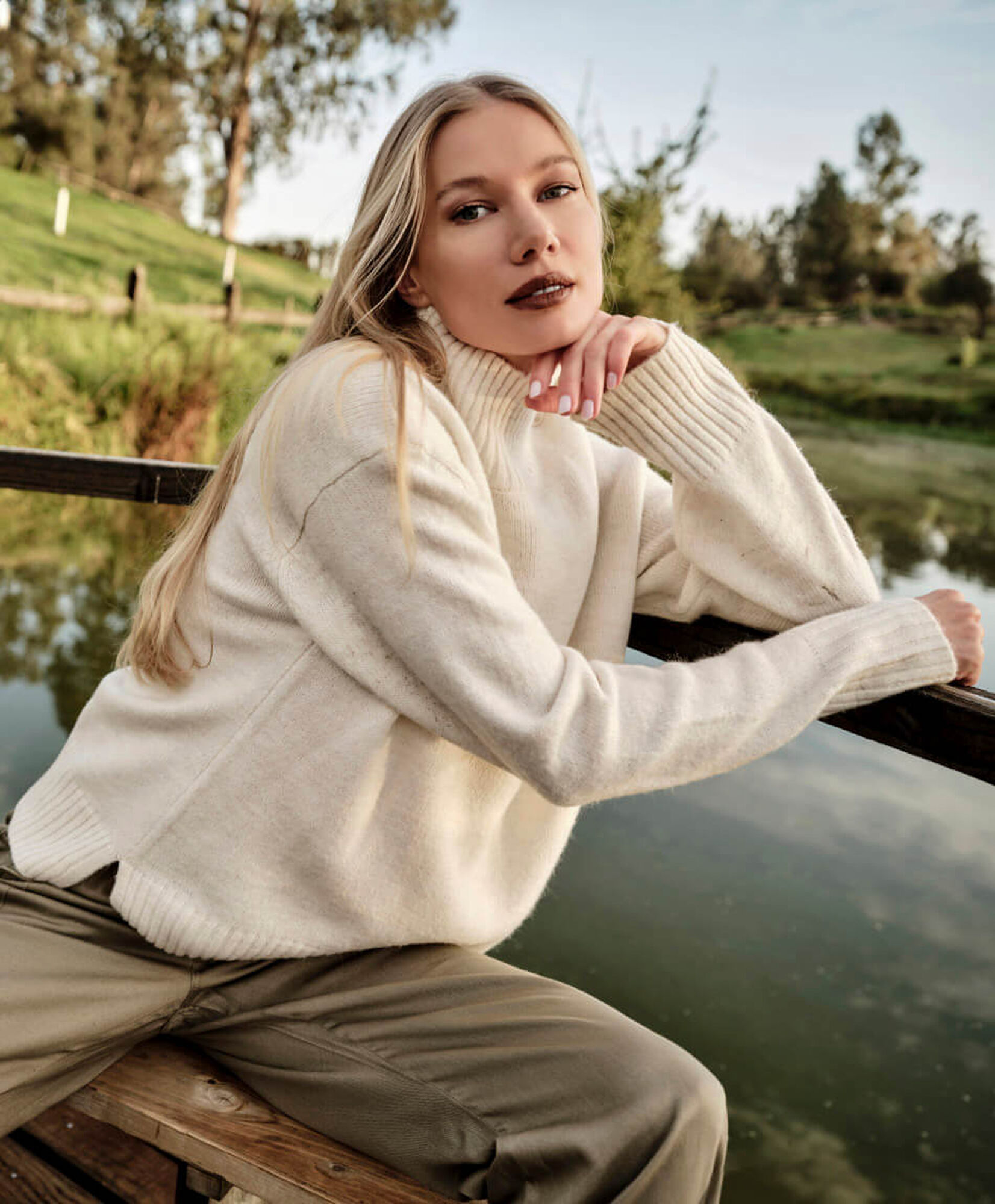 Sweater mujer cuello alto Sweater mujer cuello alto