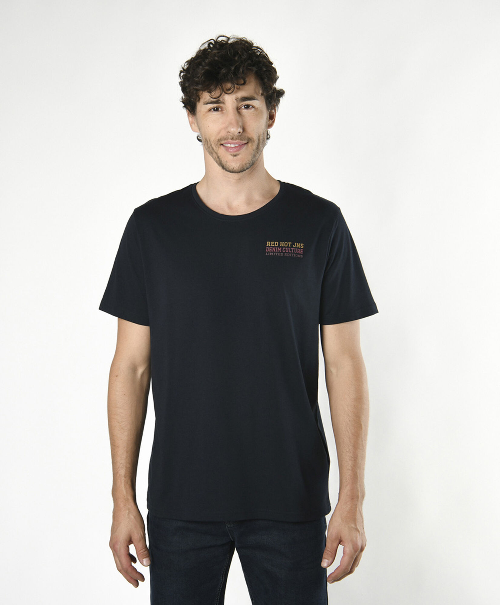 Polera hombre estampado red hot Polera hombre estampado red hot