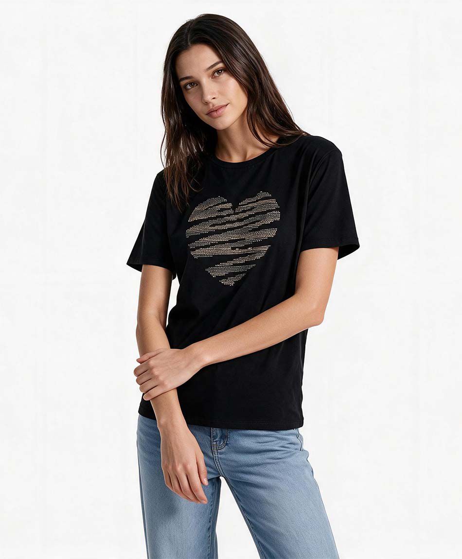Polera mujer coraz&oacute;n tachas