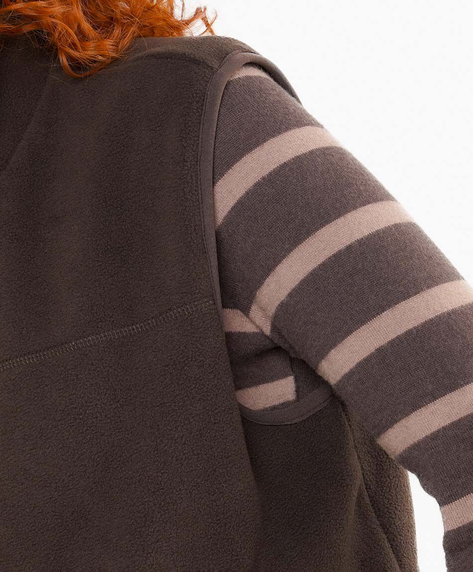 Polar mujer entallado sin mangas caf&eacute;