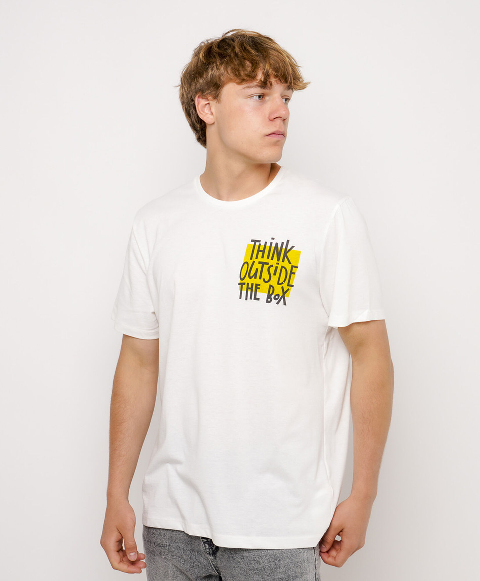Polera hombre think Polera hombre think