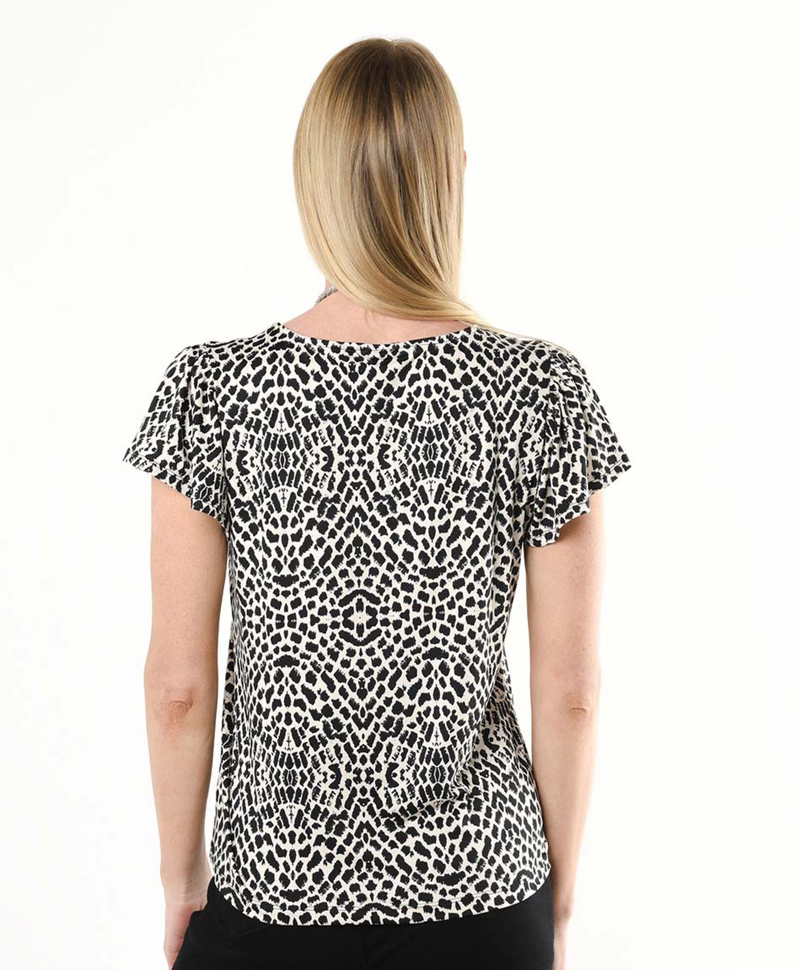 Polera mujer estampada estilo animal print Polera mujer estampada estilo animal print
