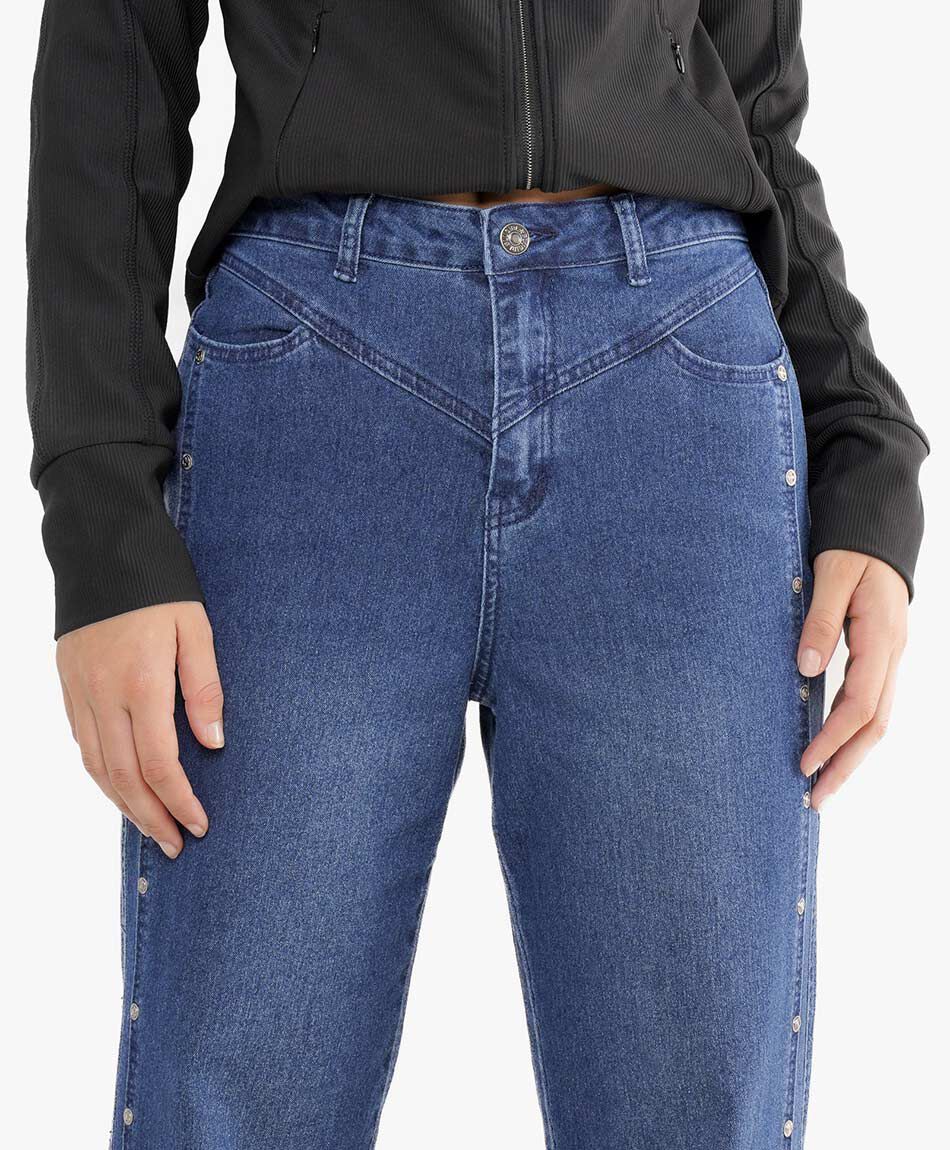 Jeans mujer flare denim tachas