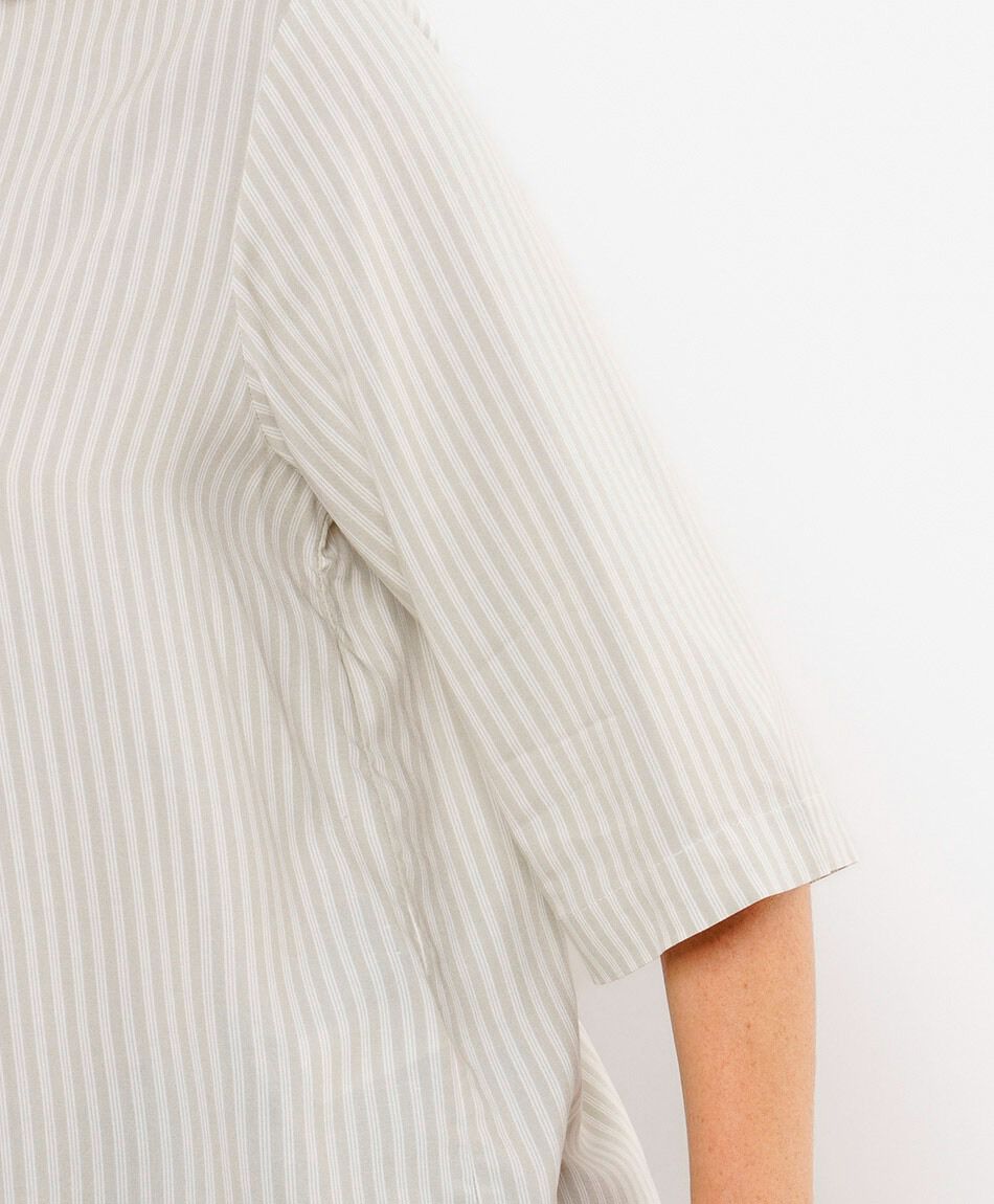 Blusa mujer l&iacute;neas finas