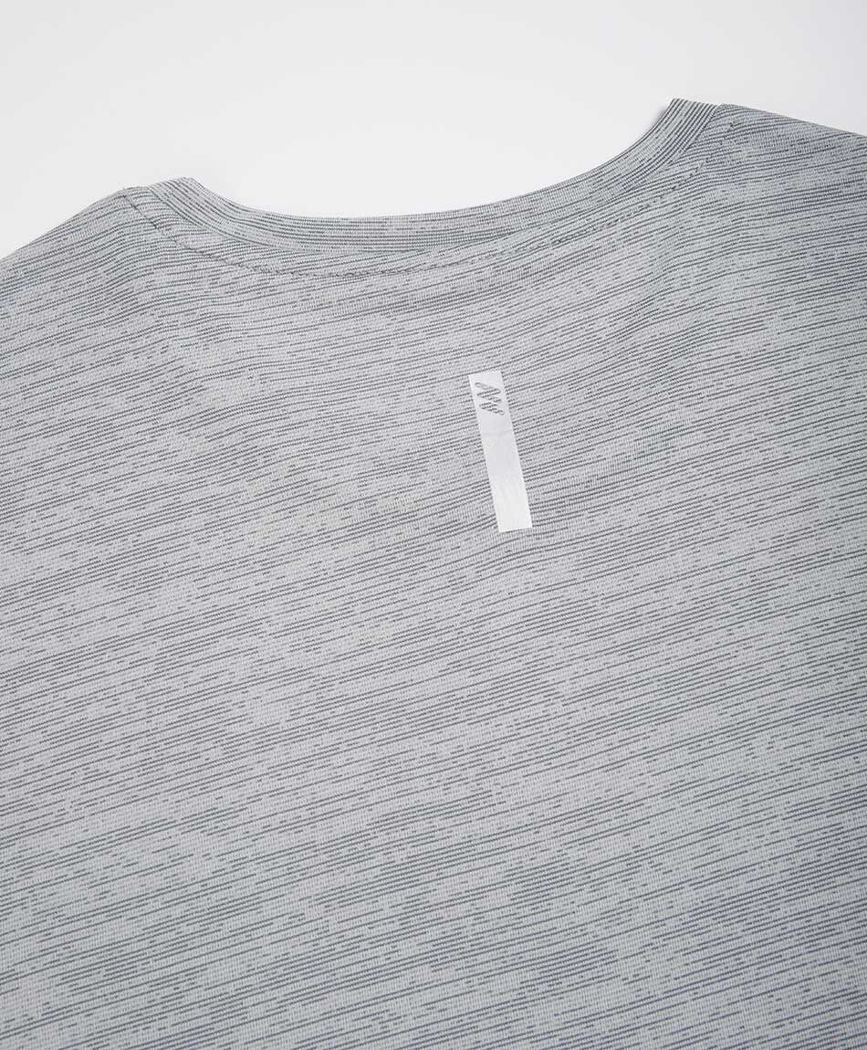 Polera deportiva hombre contraste gris