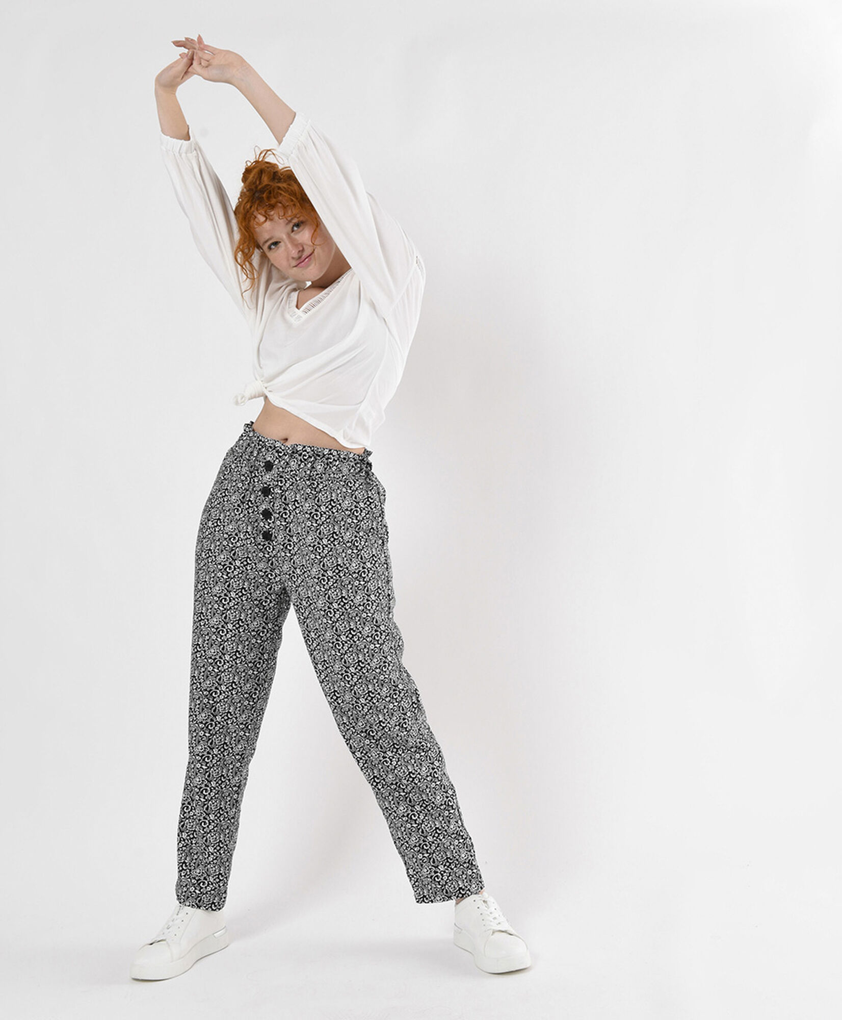 Pantalón mujer bicolor botones Pantalón mujer bicolor botones