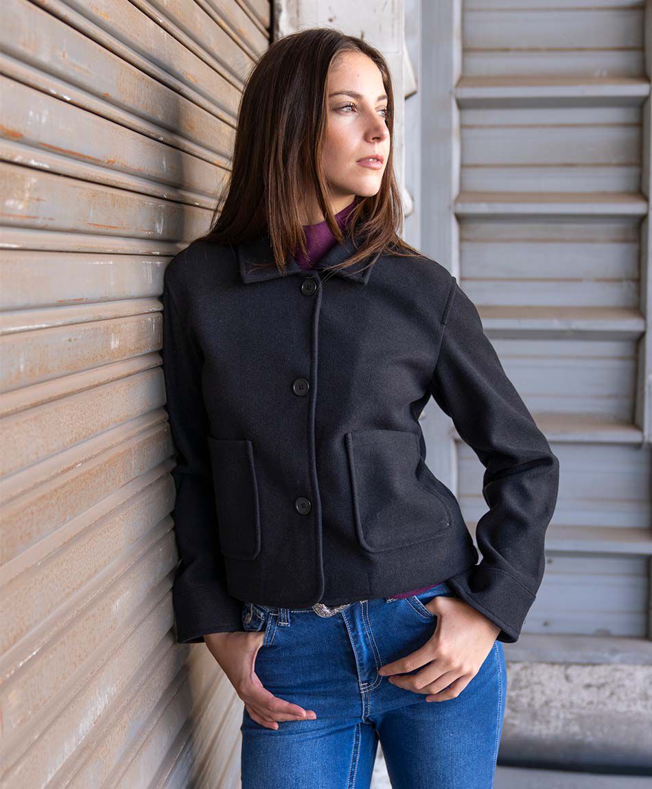 Chaqueta mujer crop bolsillos