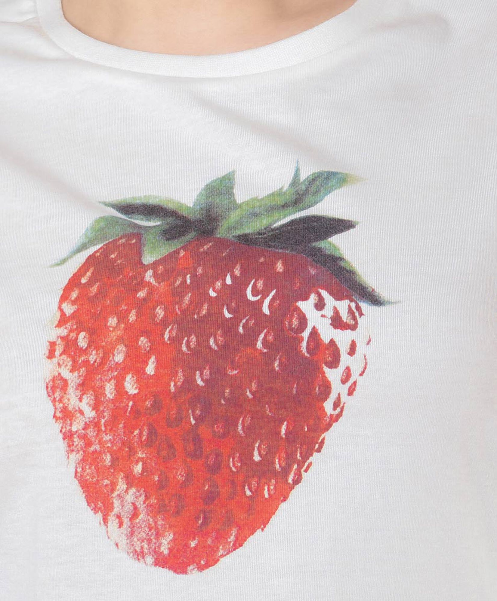 Polera mujer estampado frutilla Polera mujer estampado frutilla