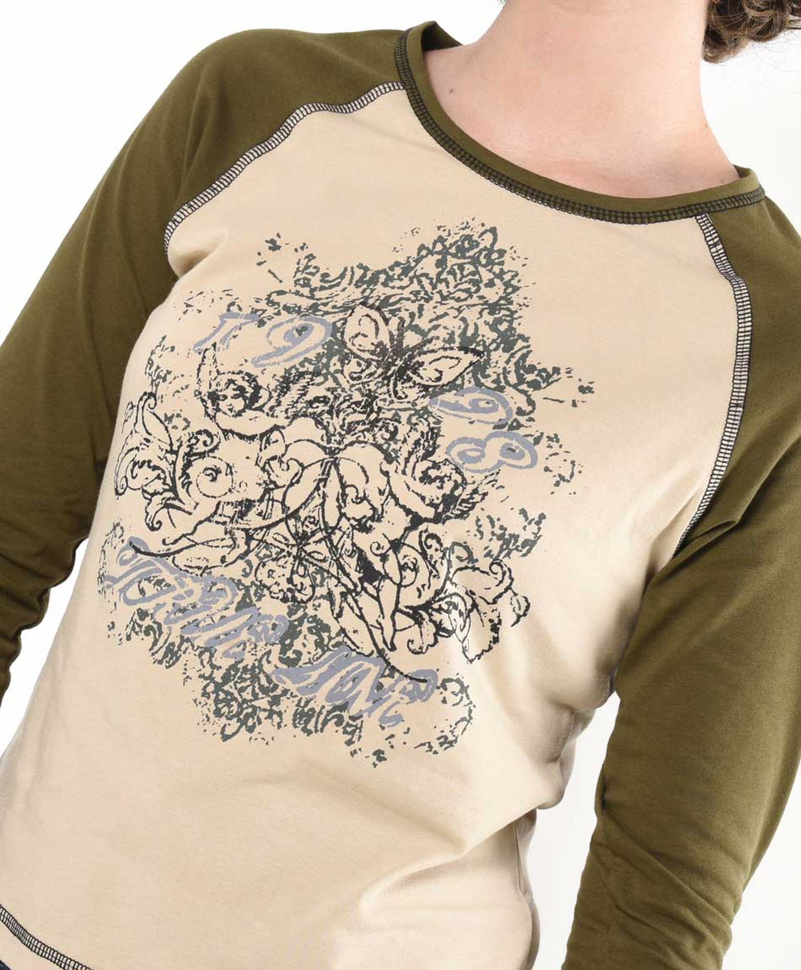 Polera mujer estampada bicolor Polera mujer estampada bicolor
