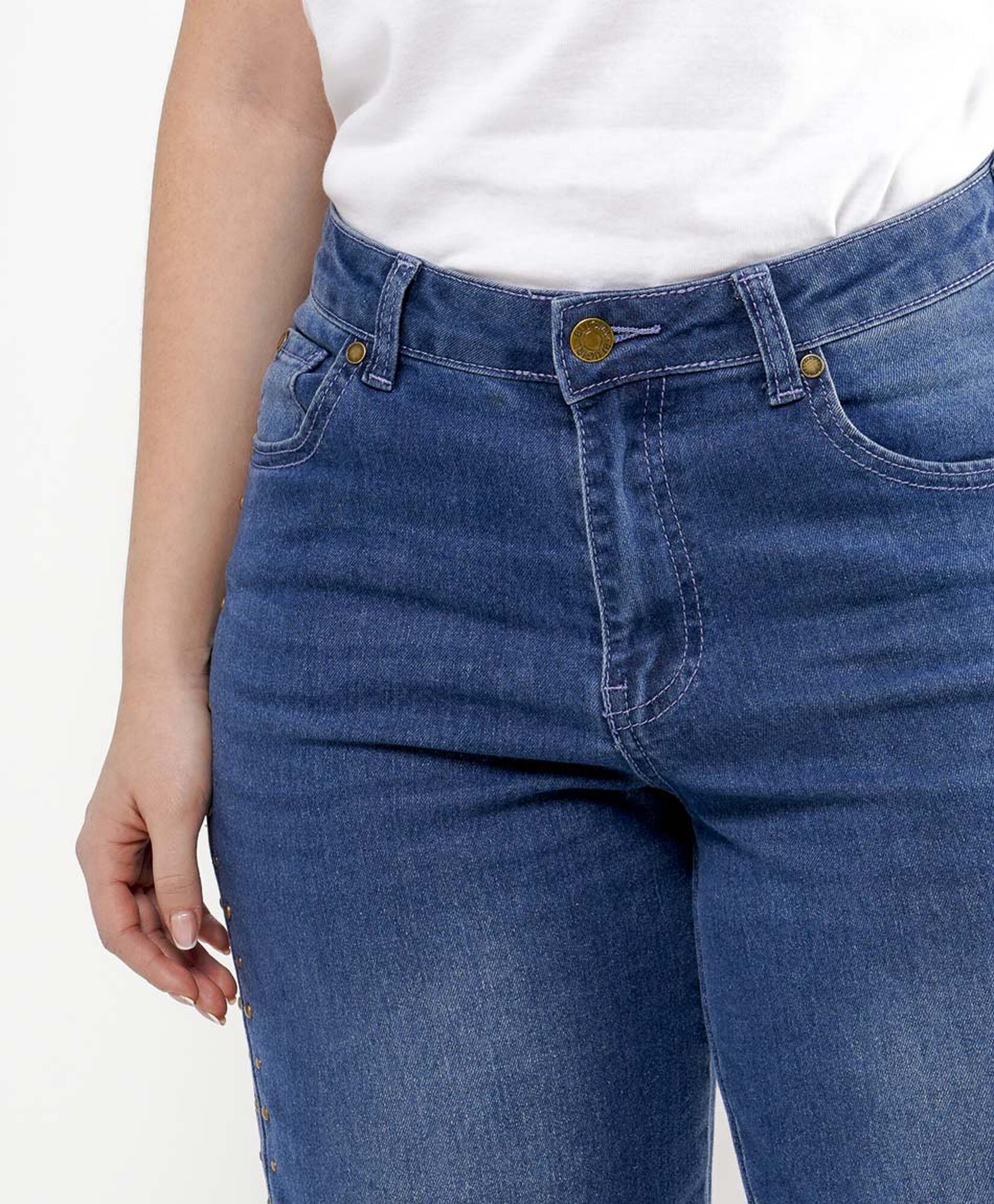 Jeans mujer tachas laterales wide Jeans mujer tachas laterales wide