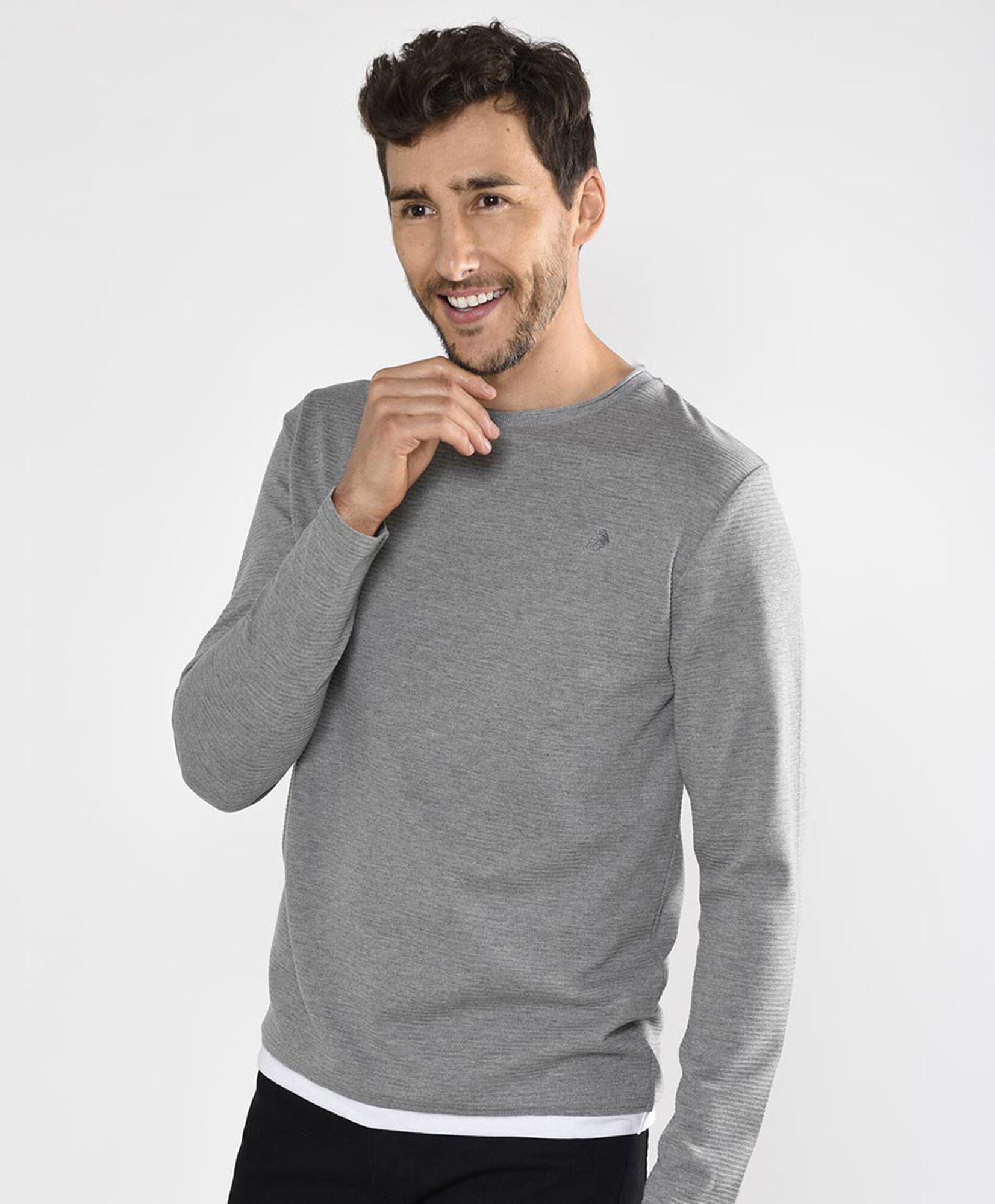 Polera manga larga cuello redondo Polera manga larga cuello redondo