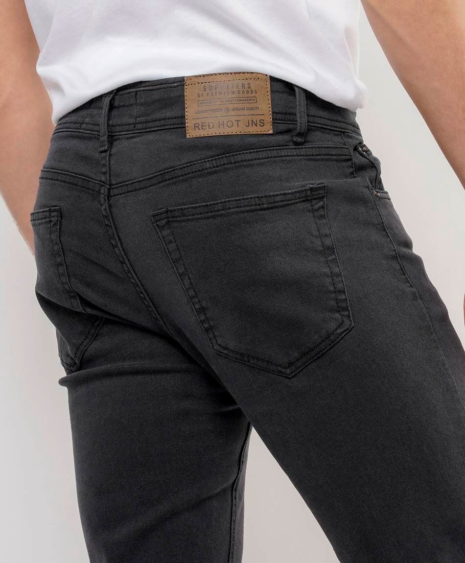 Jeans hombre cl&aacute;sico slim fit