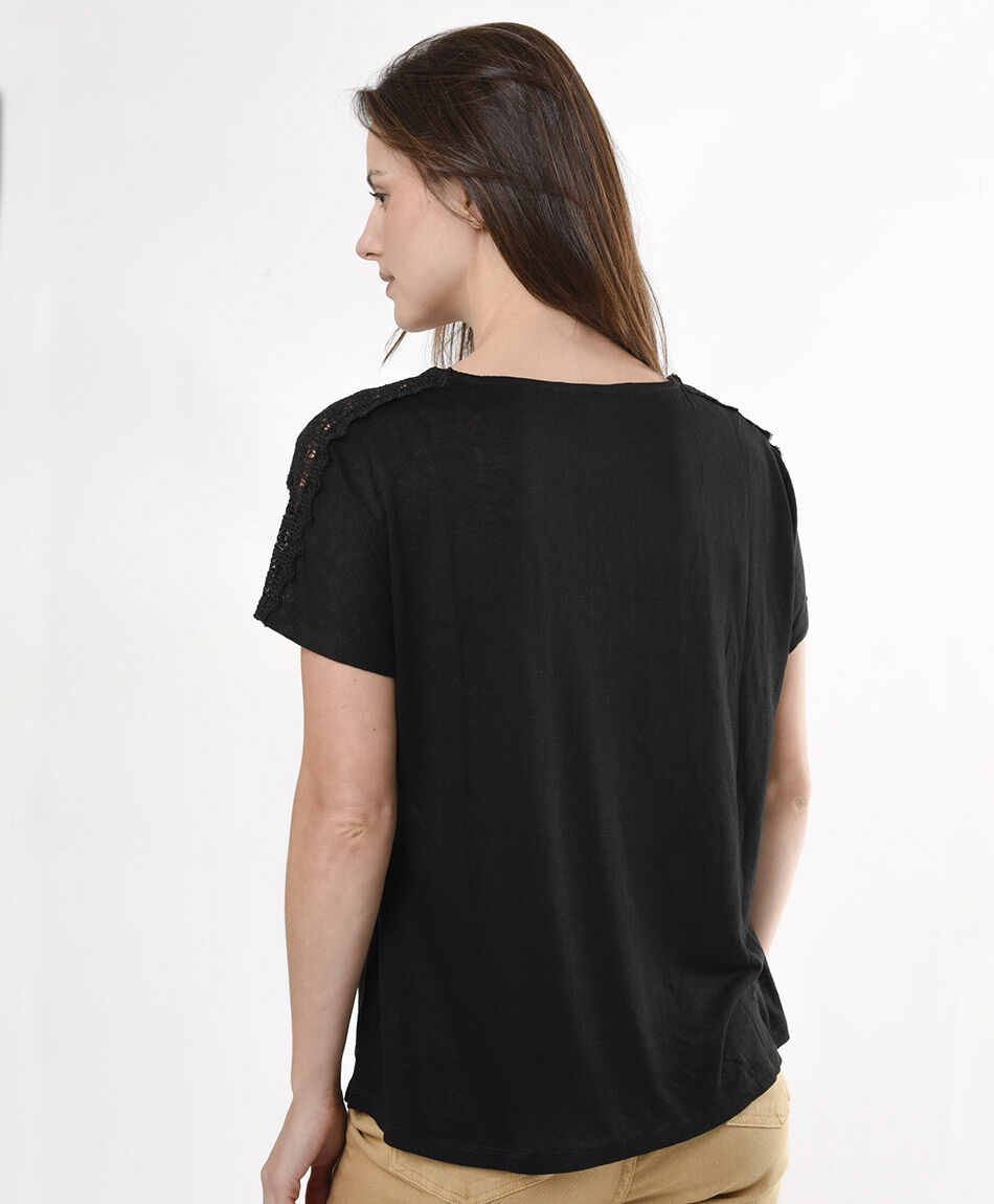 Polera mujer encaje en hombros
