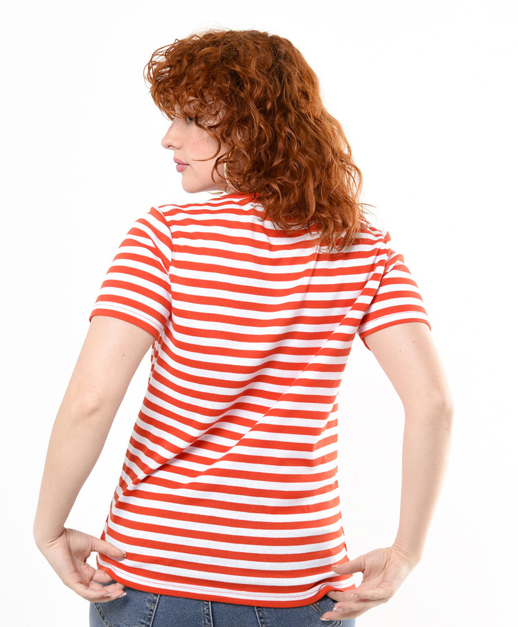 Polera mujer líneas rojas Polera mujer líneas rojas