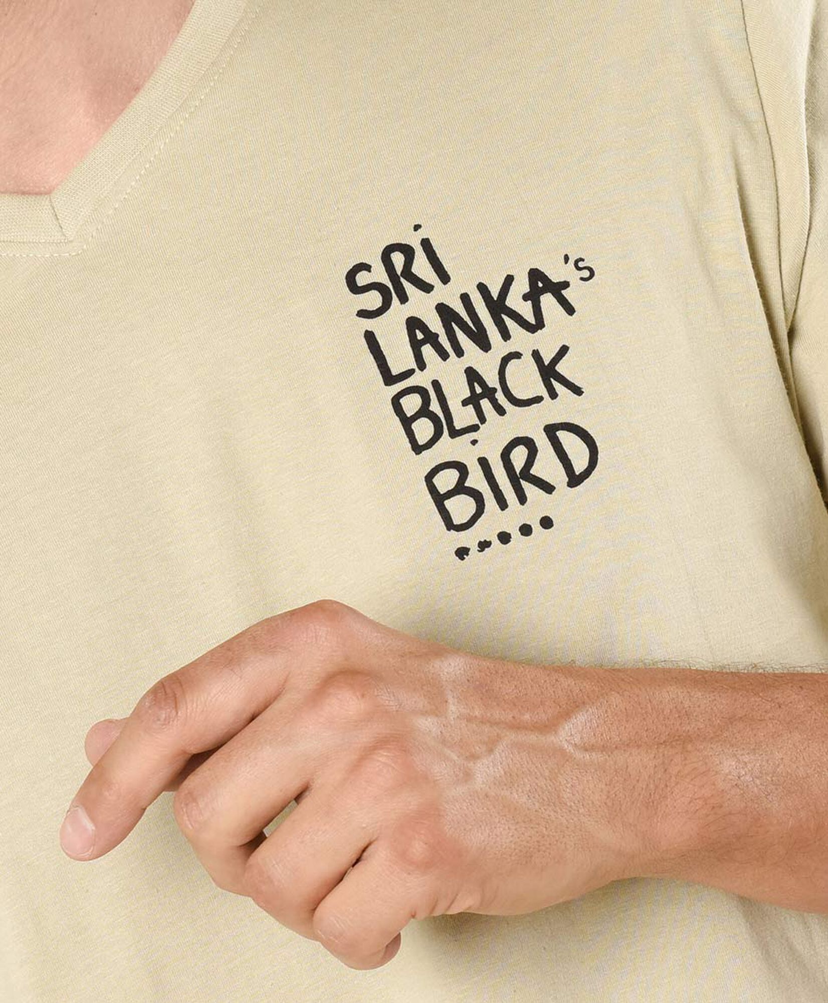Polera hombre doble estampado black bird Polera hombre doble estampado black bird