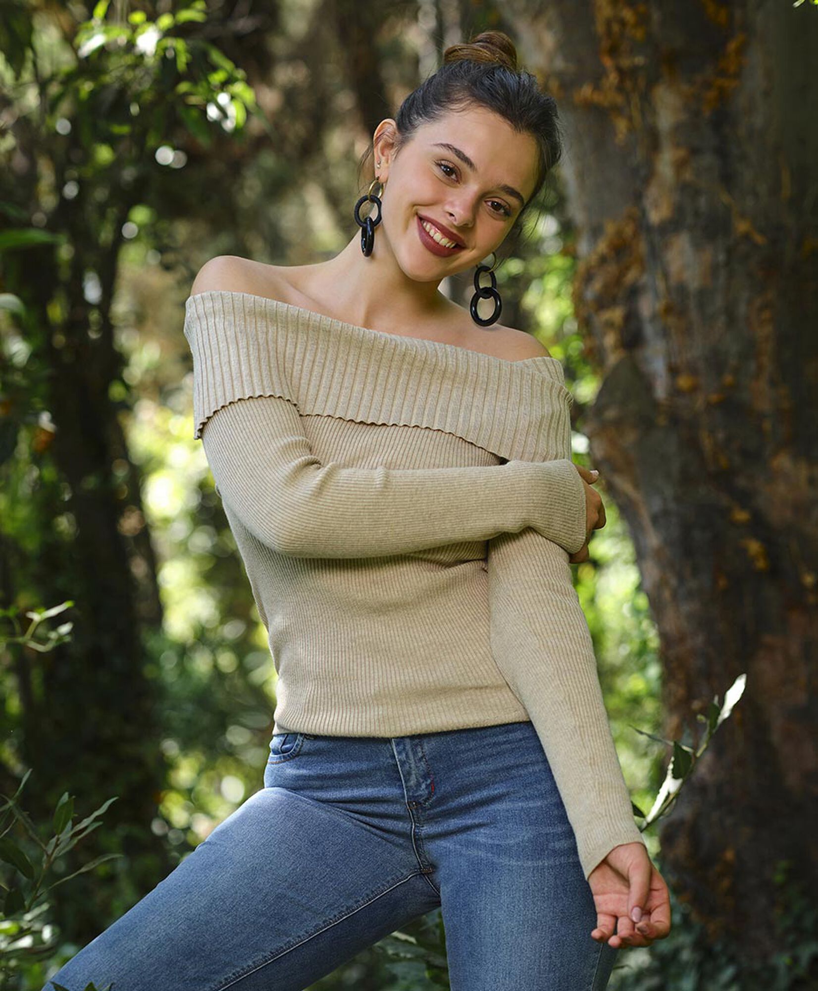 Sweater mujer hombros descubiertos ajustado Sweater mujer hombros descubiertos ajustado