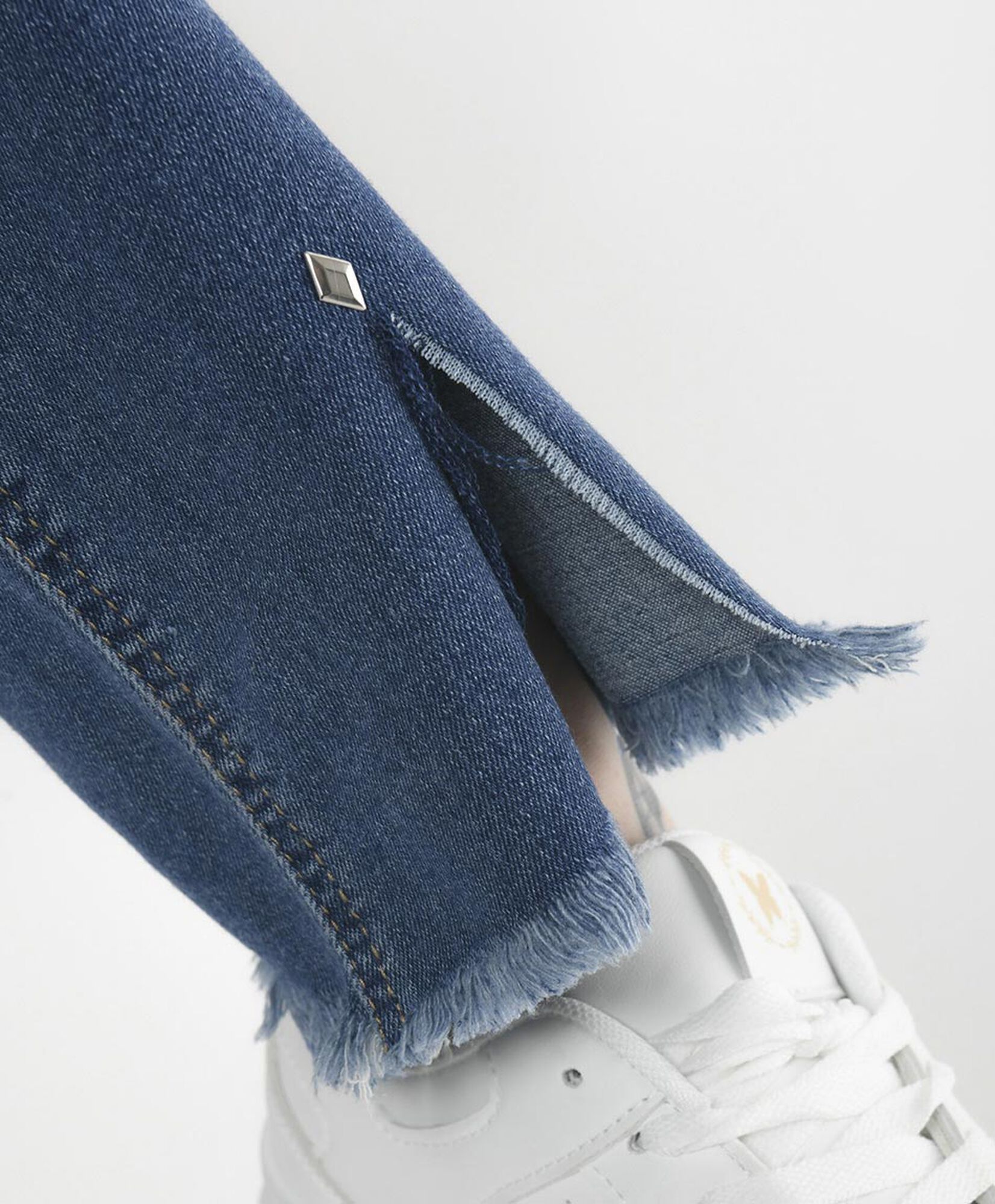 Jeans mujer desflecado flare Jeans mujer desflecado flare