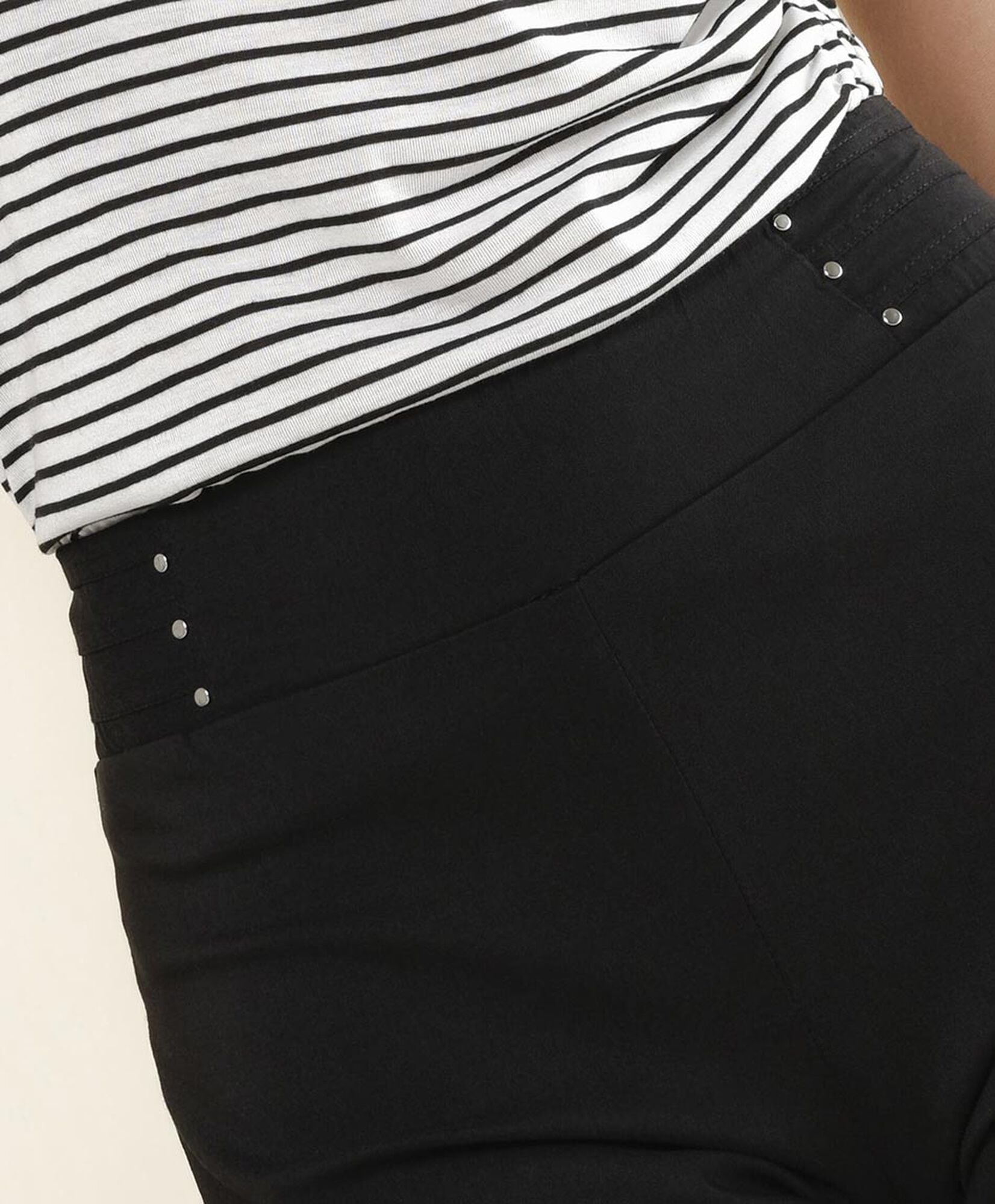 Pantalón mujer detalle cintura Pantalón mujer detalle cintura