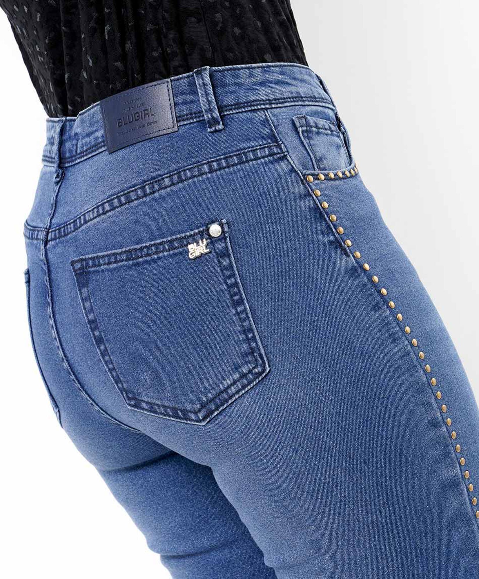 Jeans mujer tachas flare Jeans mujer tachas flare