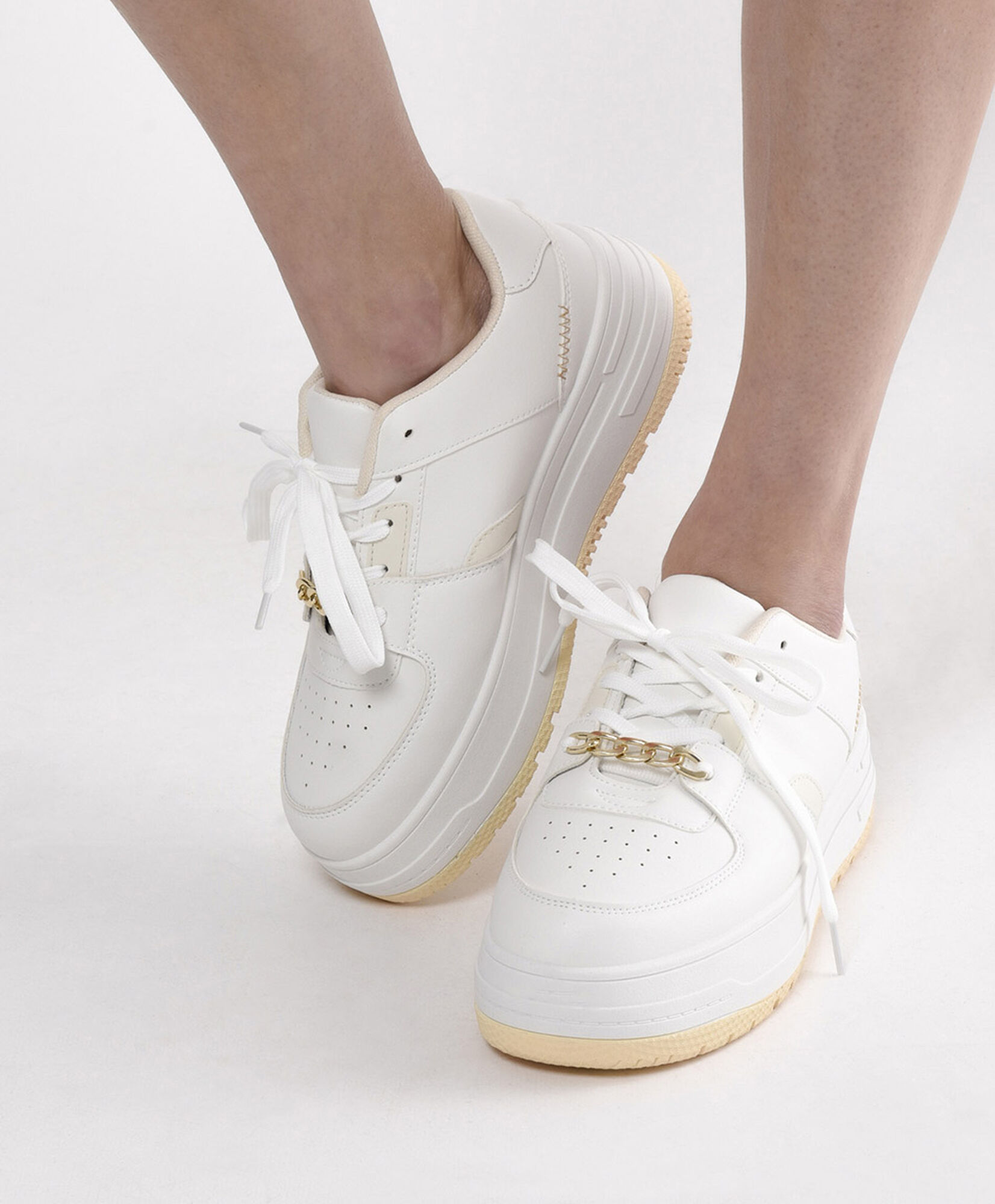 Zapatilla mujer cadena dorada TRICOT - Main Image