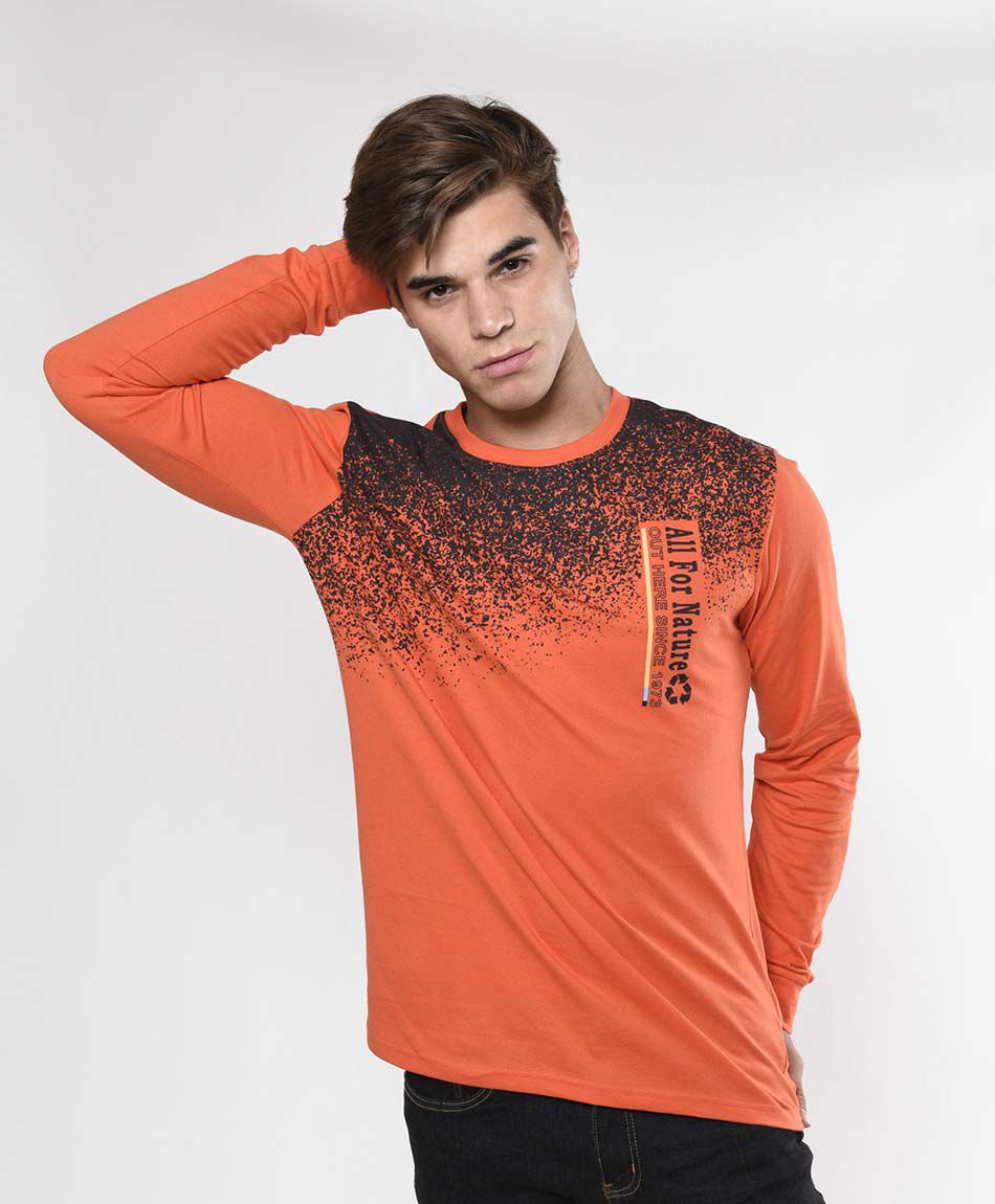 Polera hombre estampada doble
