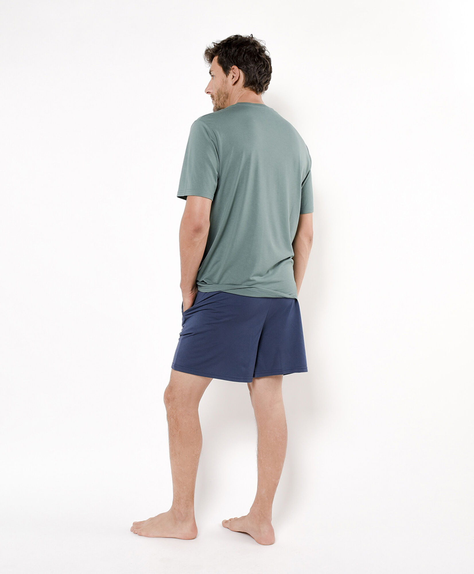 Pijama hombre café capibara Pijama hombre café capibara