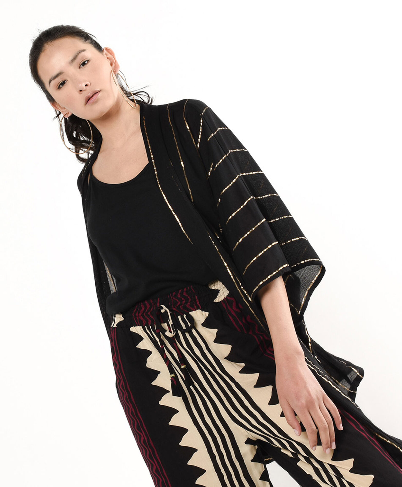 Kimono mujer líneas doradas Kimono mujer líneas doradas