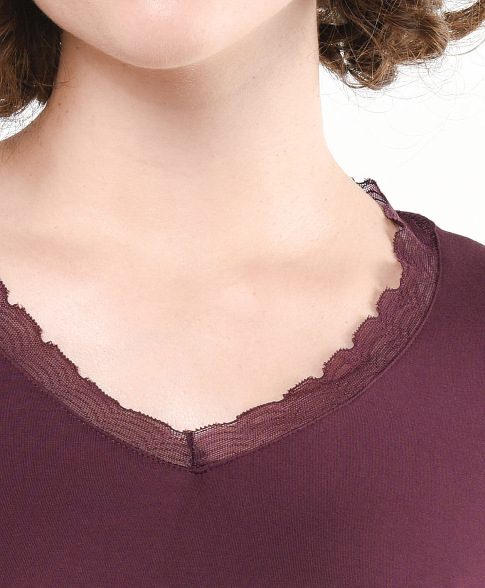 Camiseta mujer roja oscura cuello en v Camiseta mujer roja oscura cuello en v