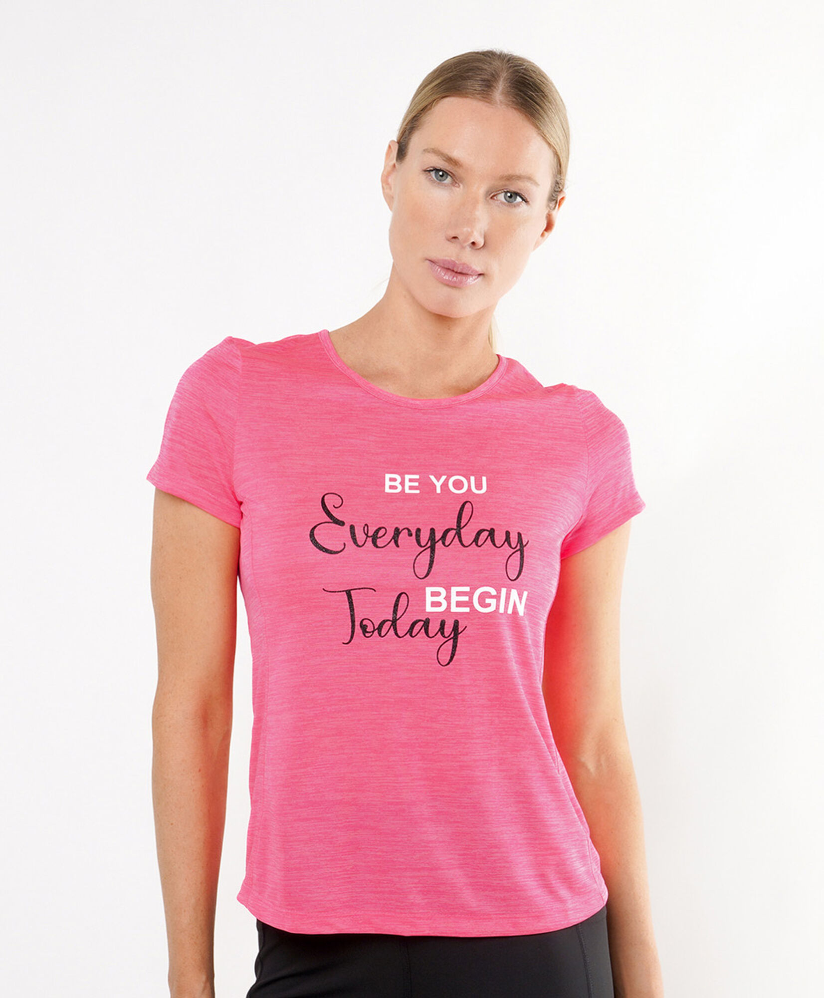 Polera deportiva mujer fucsia Polera deportiva mujer fucsia