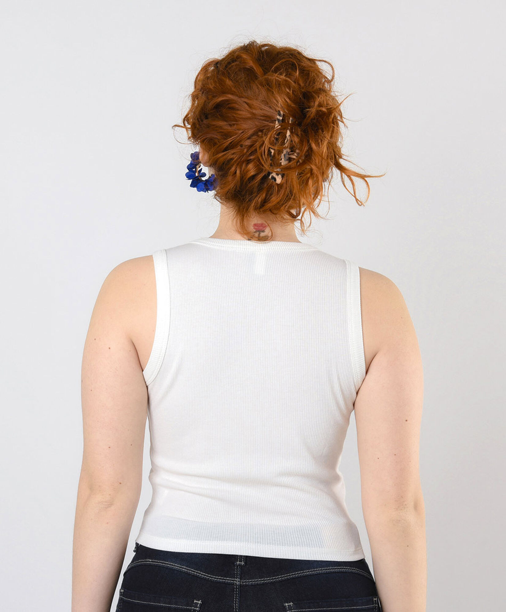 Polera mujer gato bordado Polera mujer gato bordado