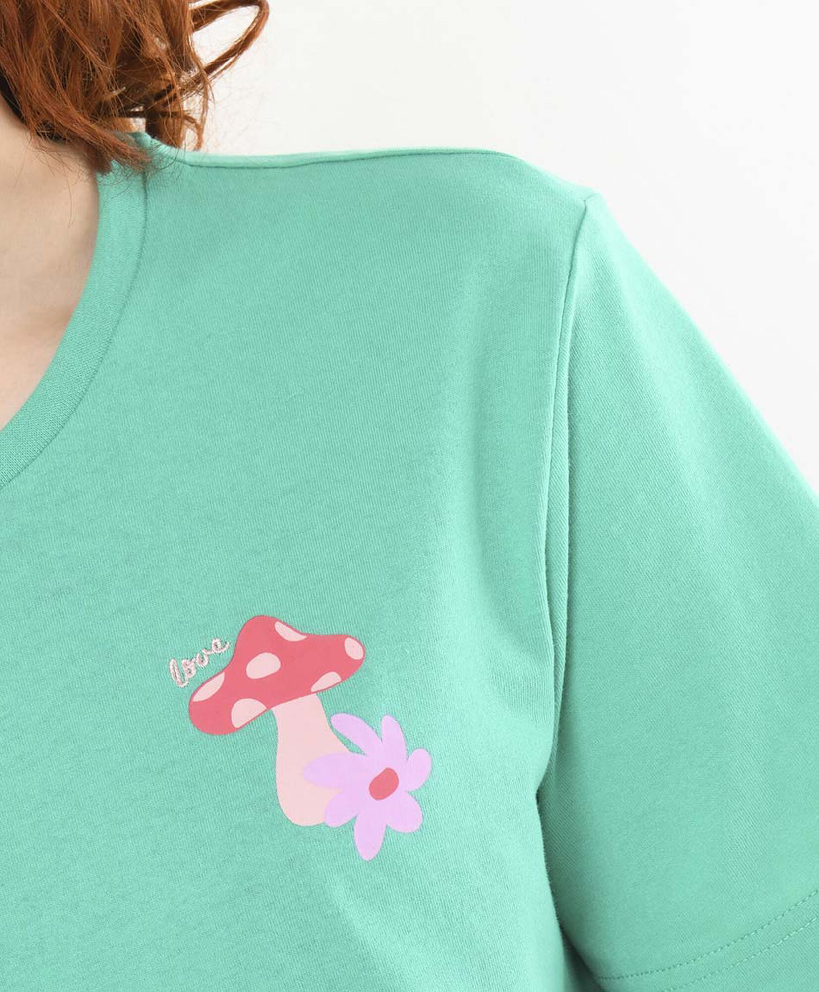 Polera mujer espalda estampada Polera mujer espalda estampada