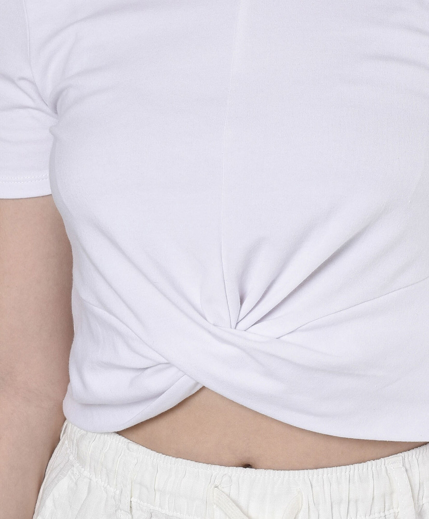Polera mujer nudo frontal Polera mujer nudo frontal