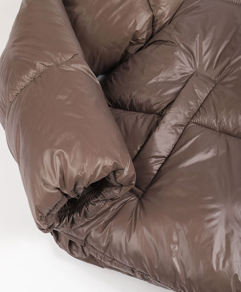 Parka deportiva mujer estilo puffer urbana brown