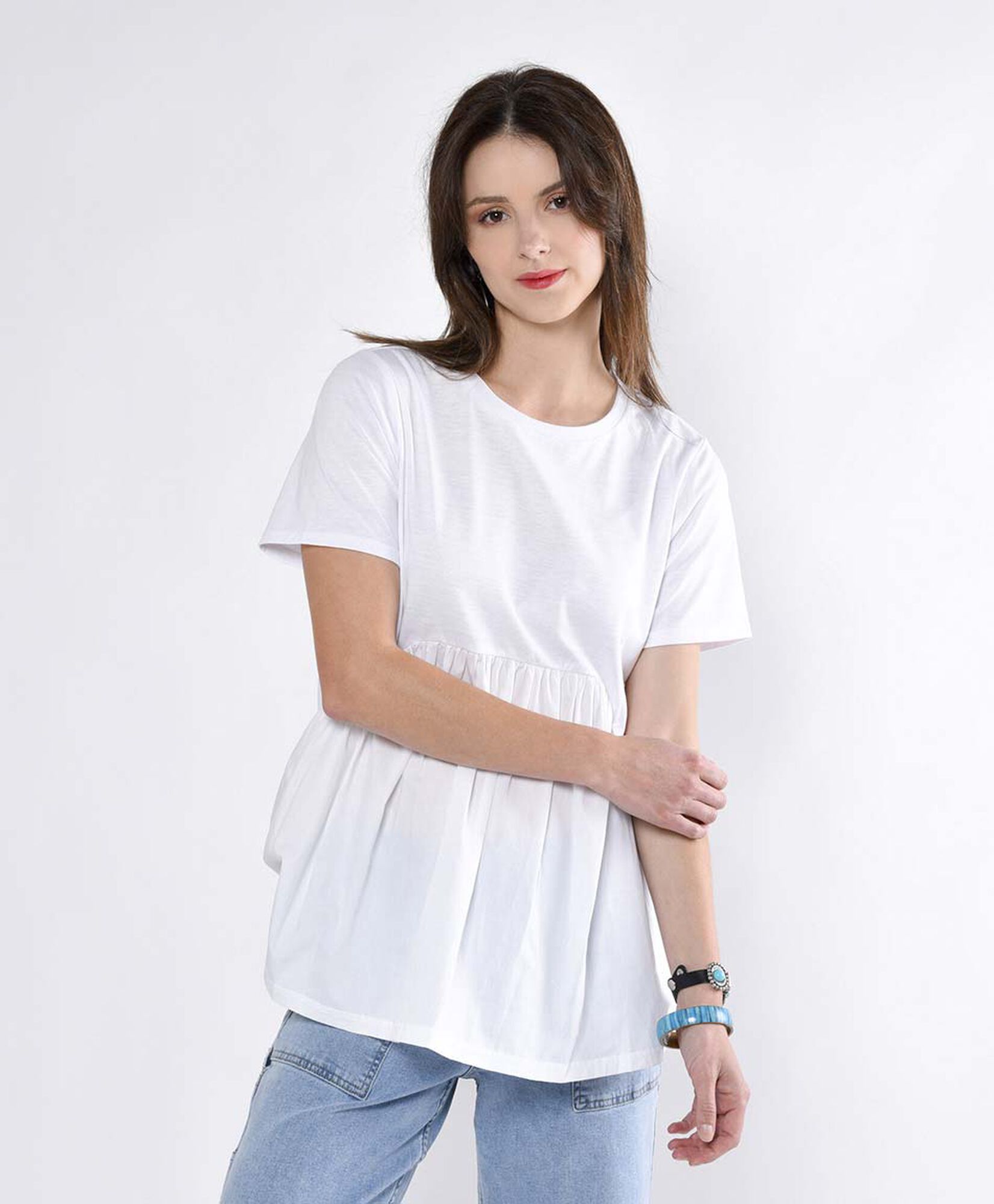 Polera oversize manga corta cuello redondo Polera oversize manga corta cuello redondo