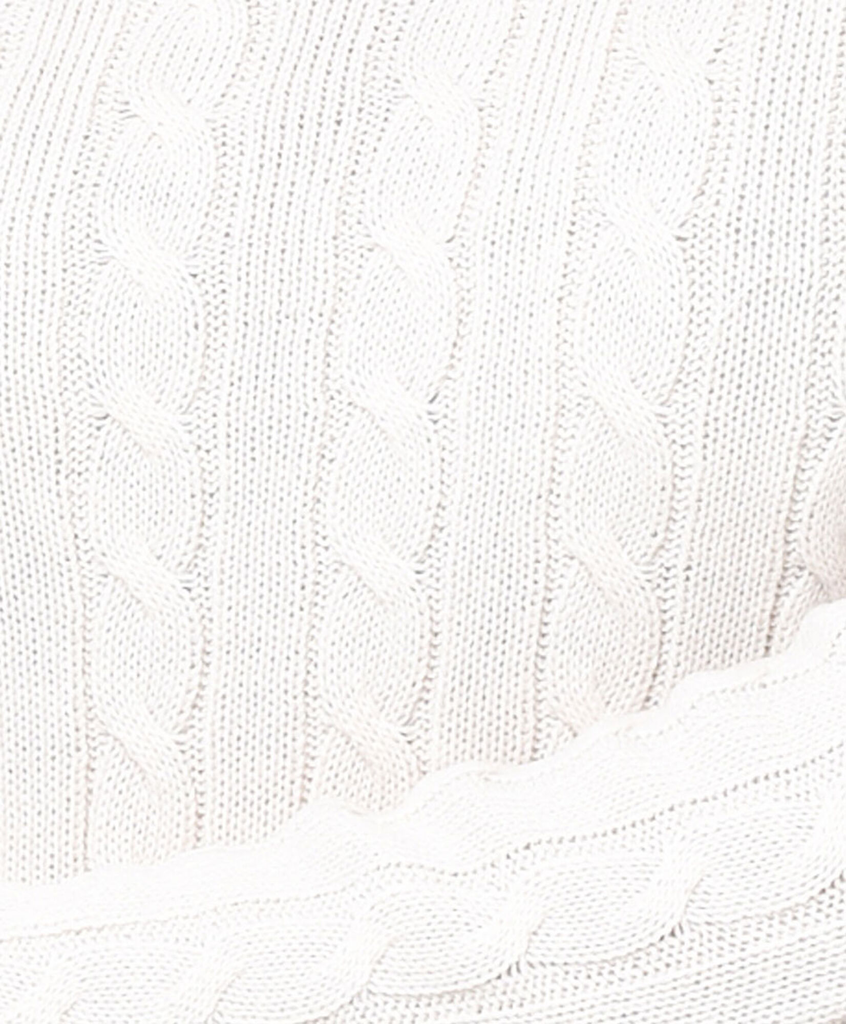 Sweater trenzas cuello redondo Sweater trenzas cuello redondo