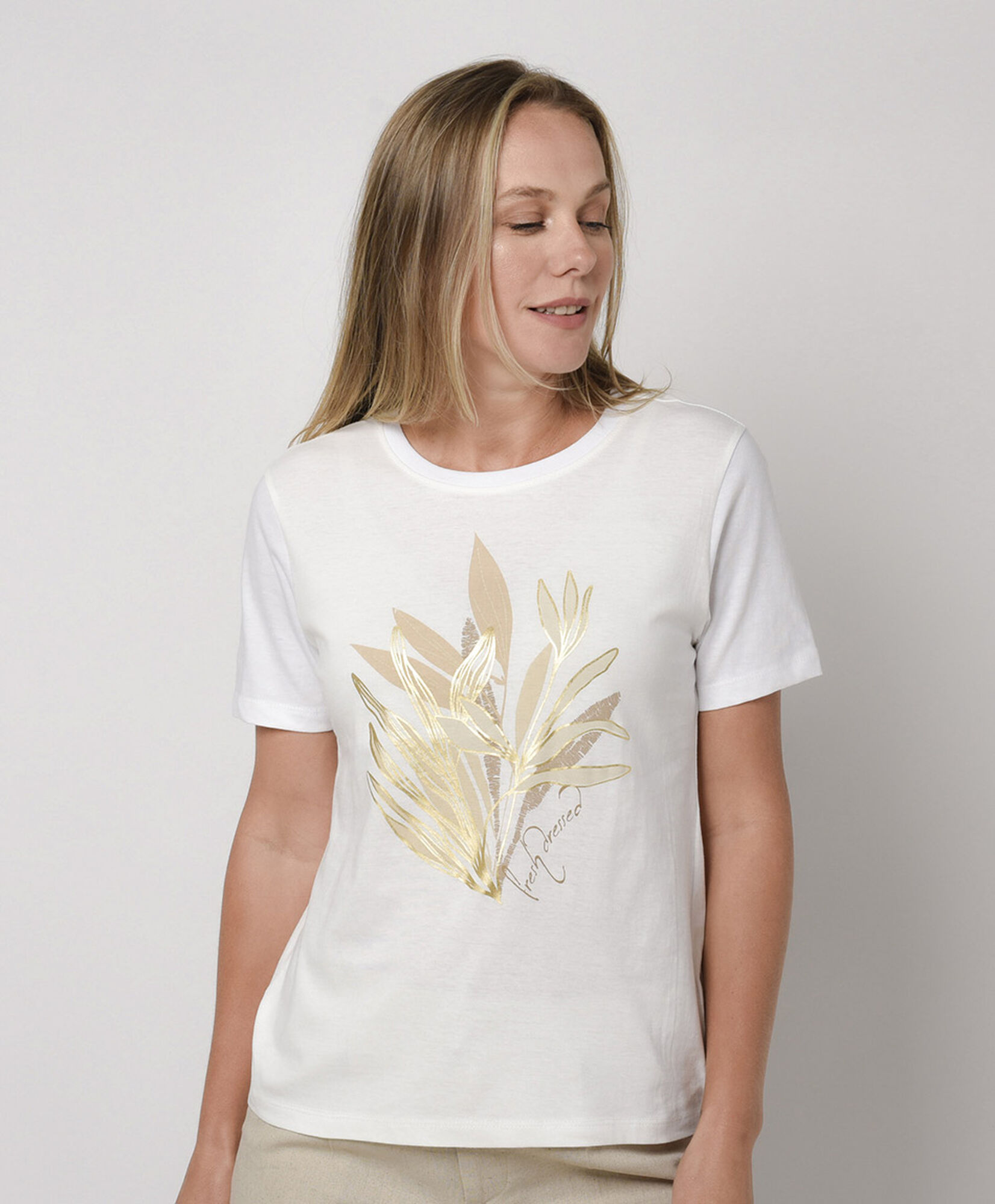 Polera mujer hojas doradas Polera mujer hojas doradas