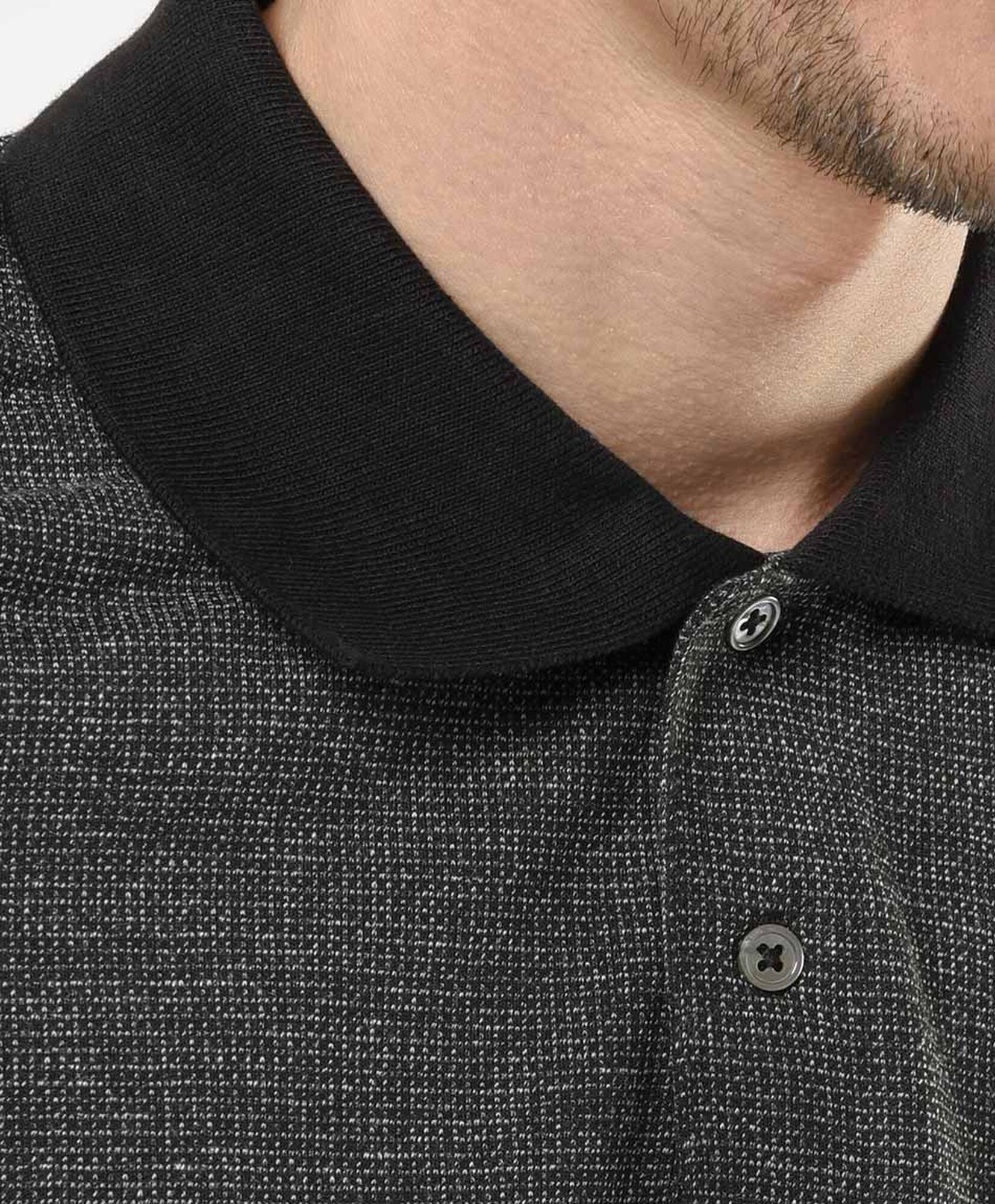 Polera hombre bicolor cuello piqué Polera hombre bicolor cuello piqué