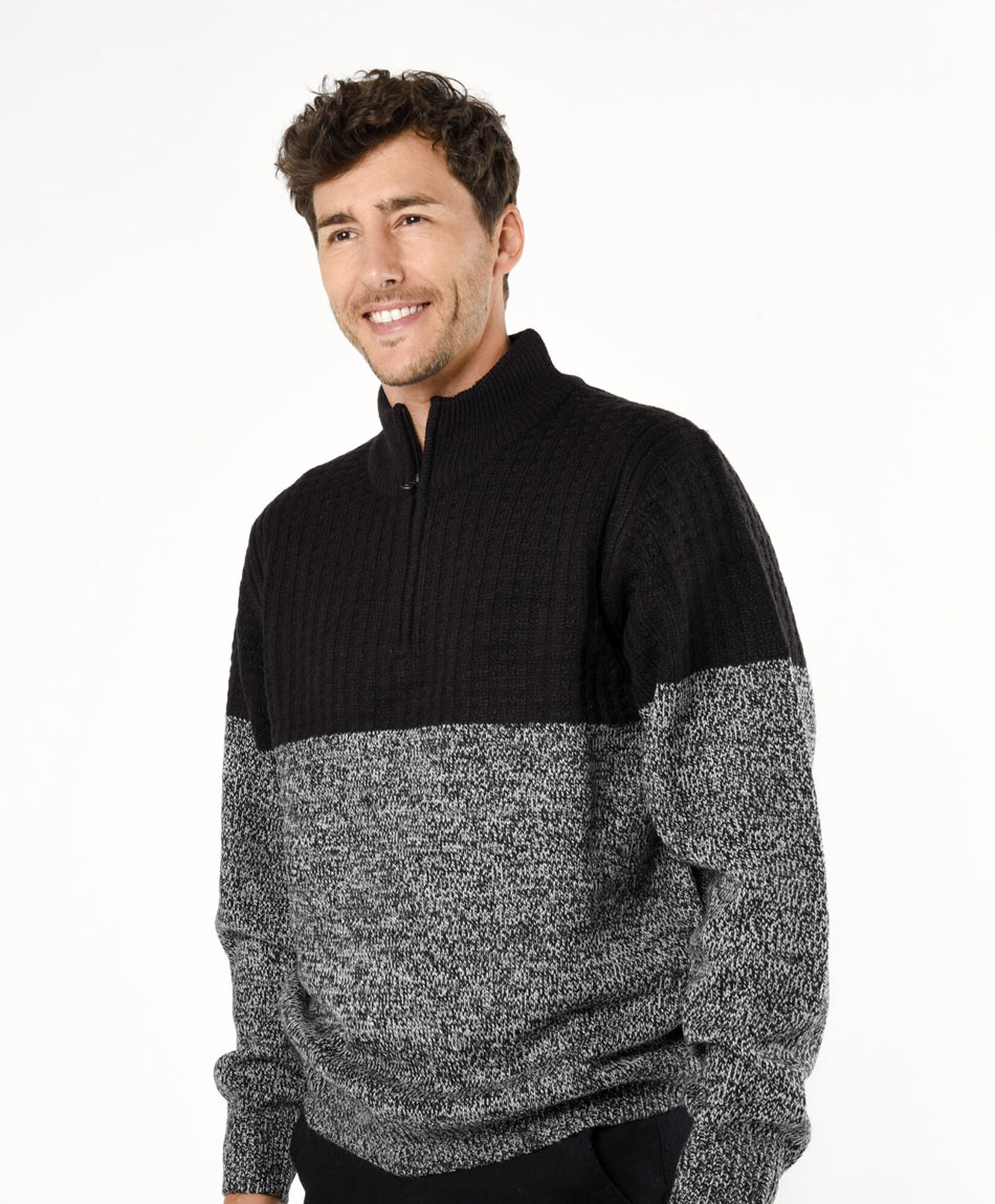Sweater hombre bicolor medio cierre Sweater hombre bicolor medio cierre