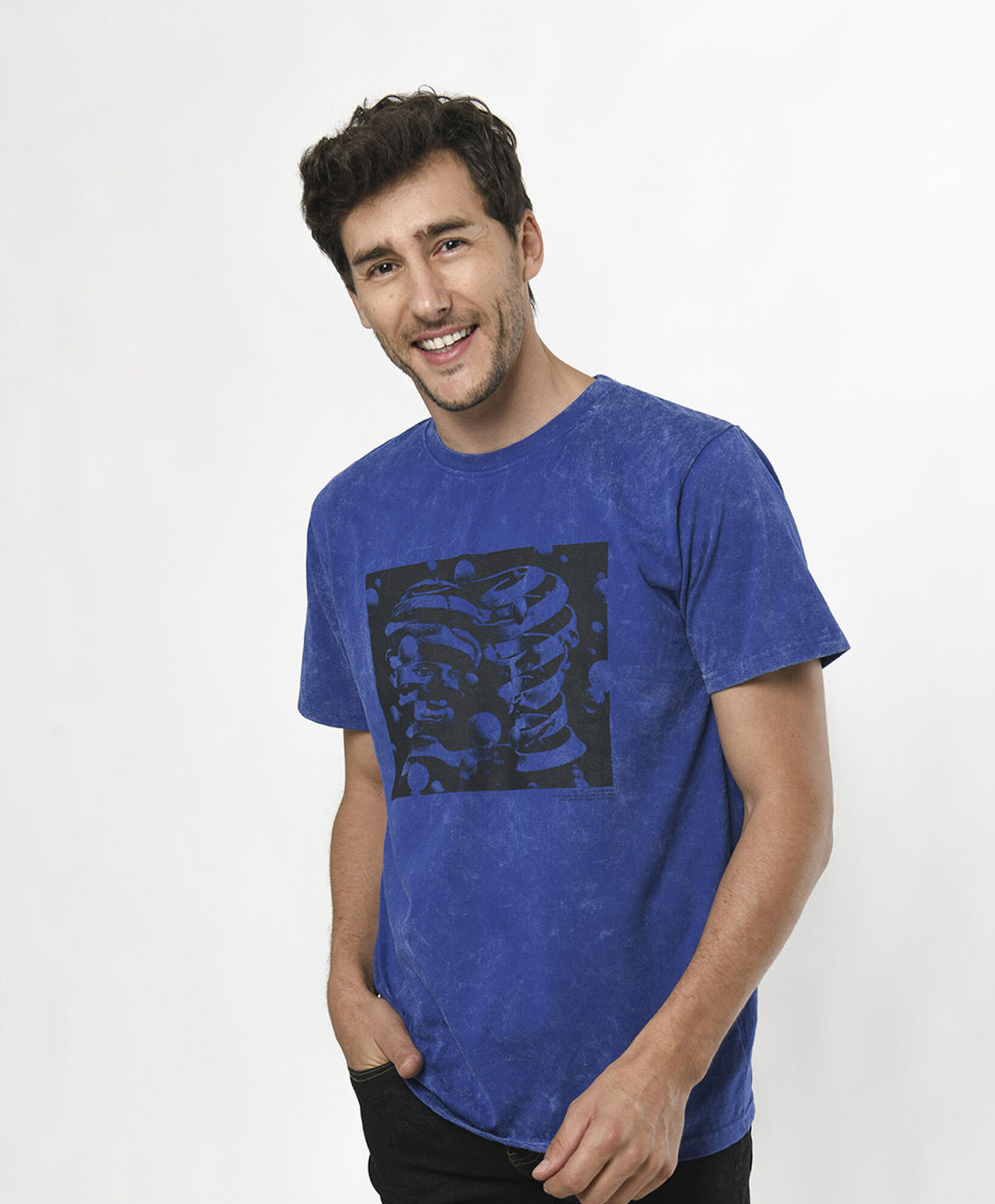 Polera hombre estampado abstracto Polera hombre estampado abstracto