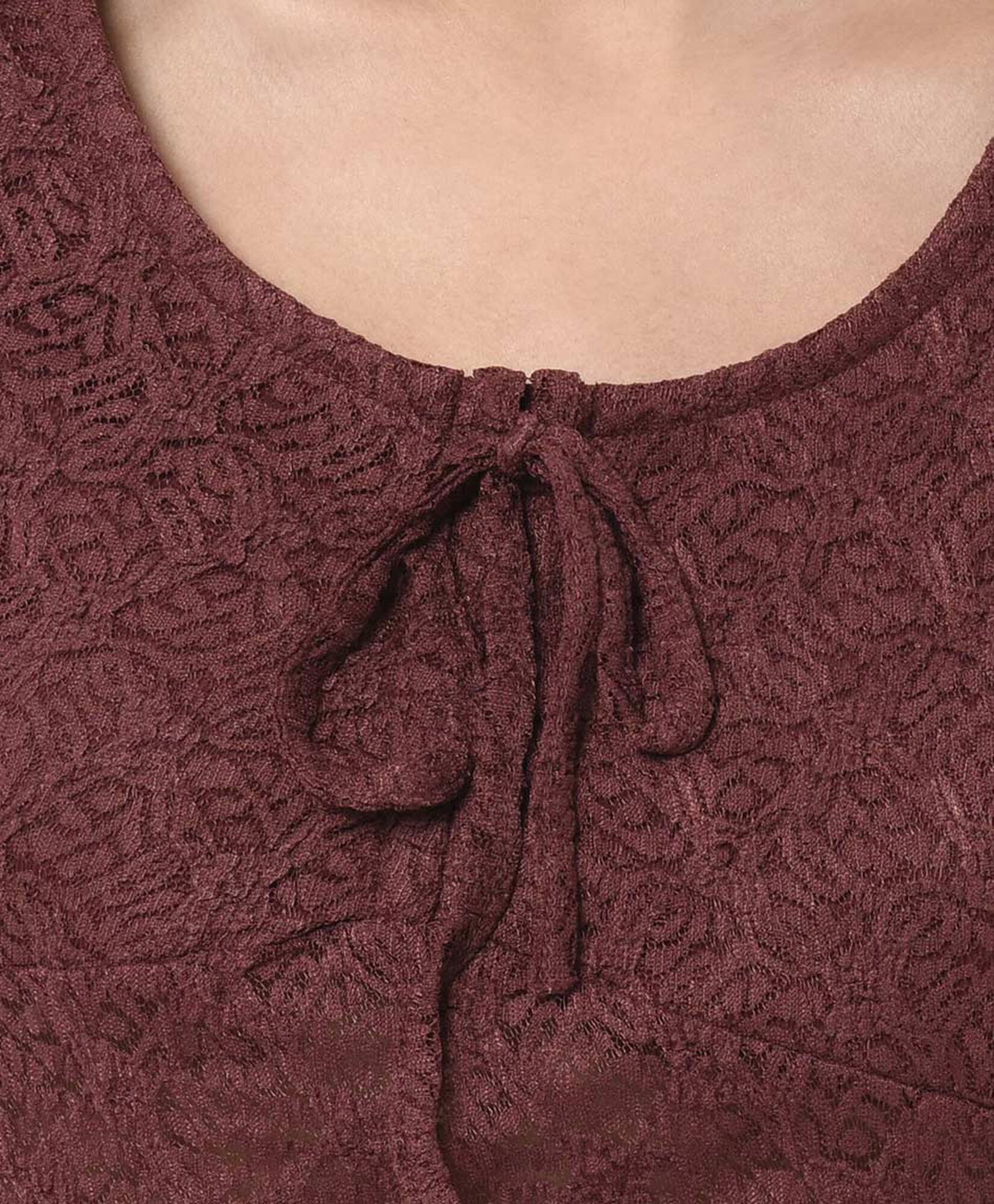 Polera mujer encaje lazo Polera mujer encaje lazo