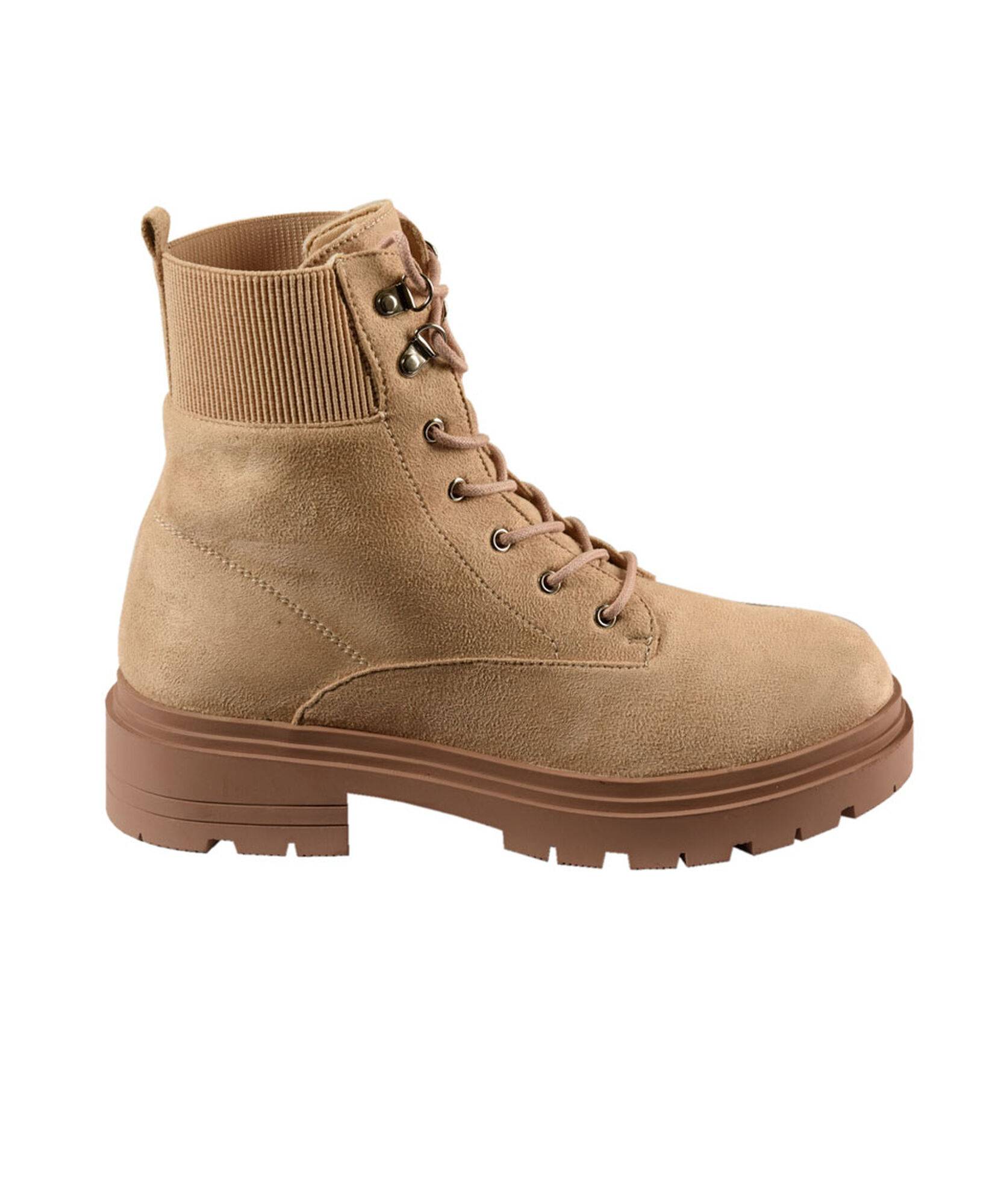 Bototo con cordones taco cuadrado Bototo con cordones taco cuadrado