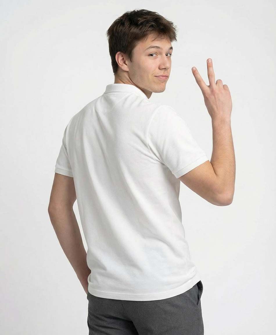 Polera escolar blanca b&aacute;sica