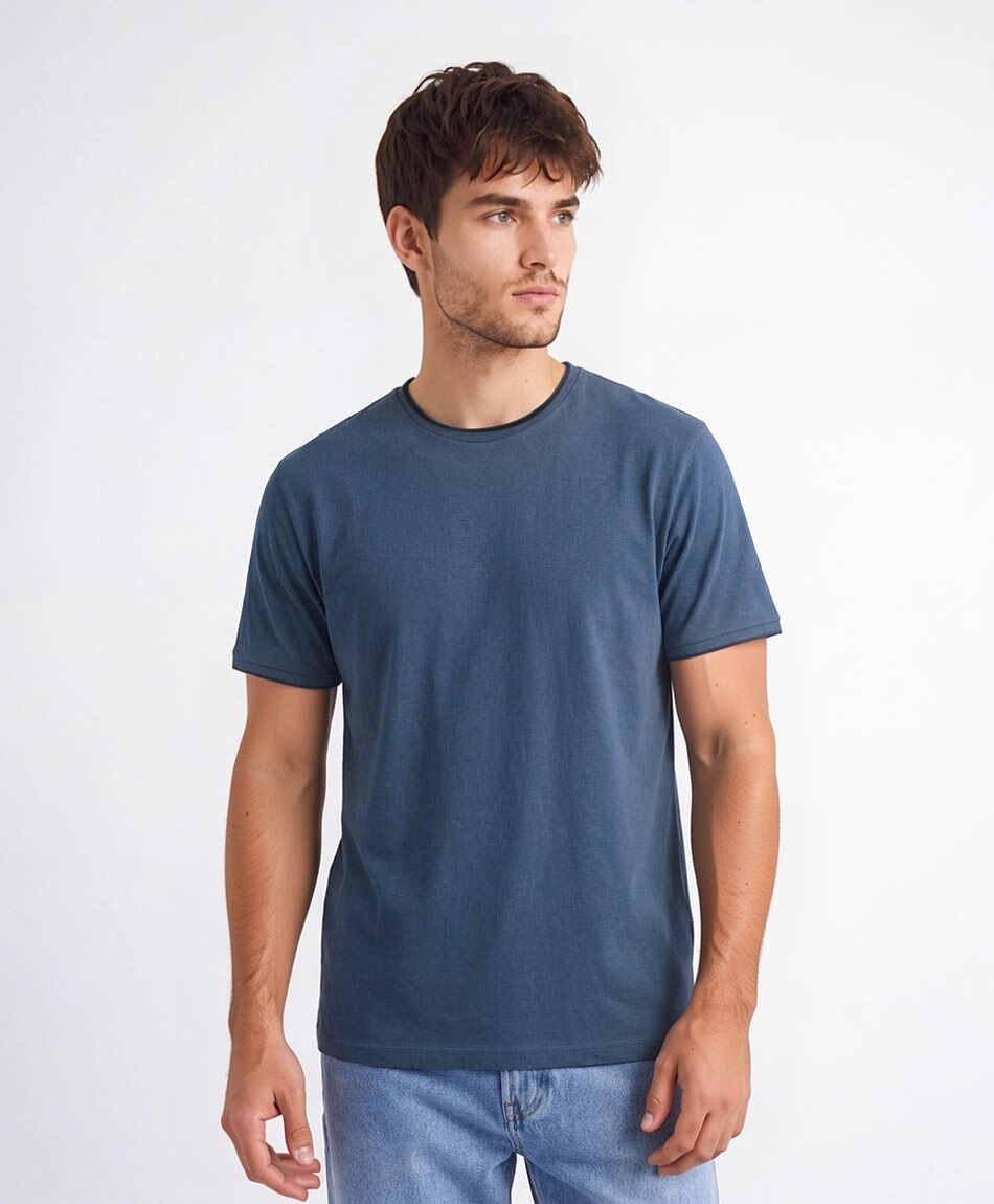 Polera hombre contraste