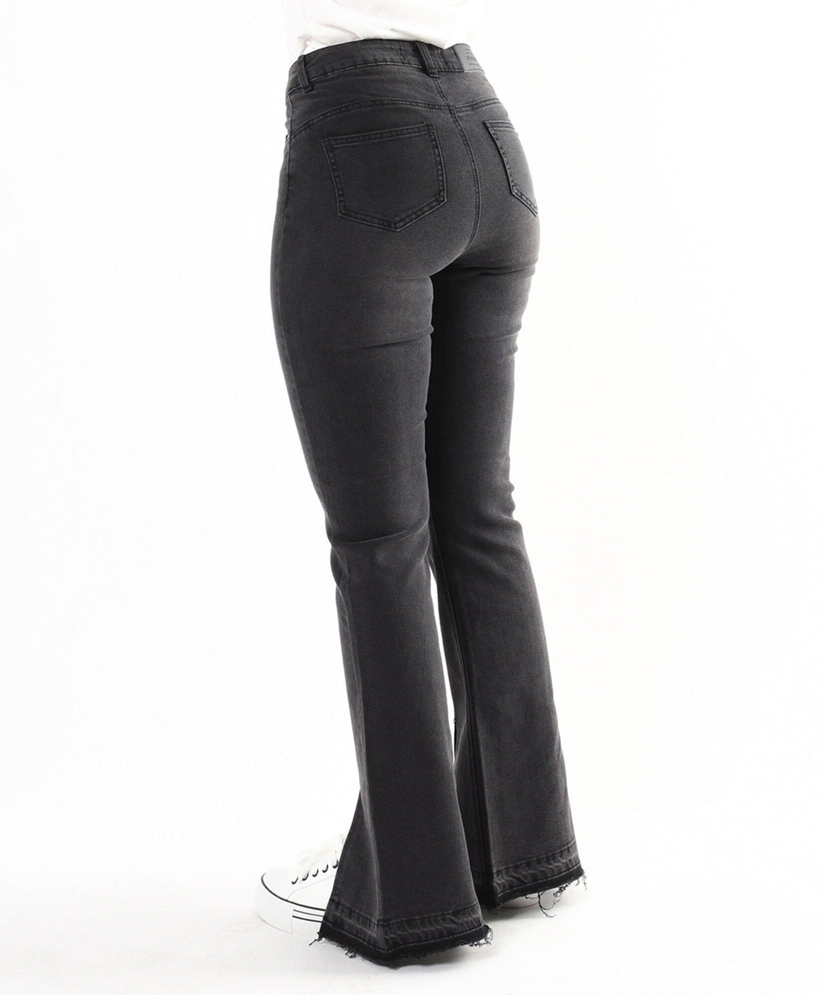 Jeans mujer costuras basta abierta flare Jeans mujer costuras basta abierta flare