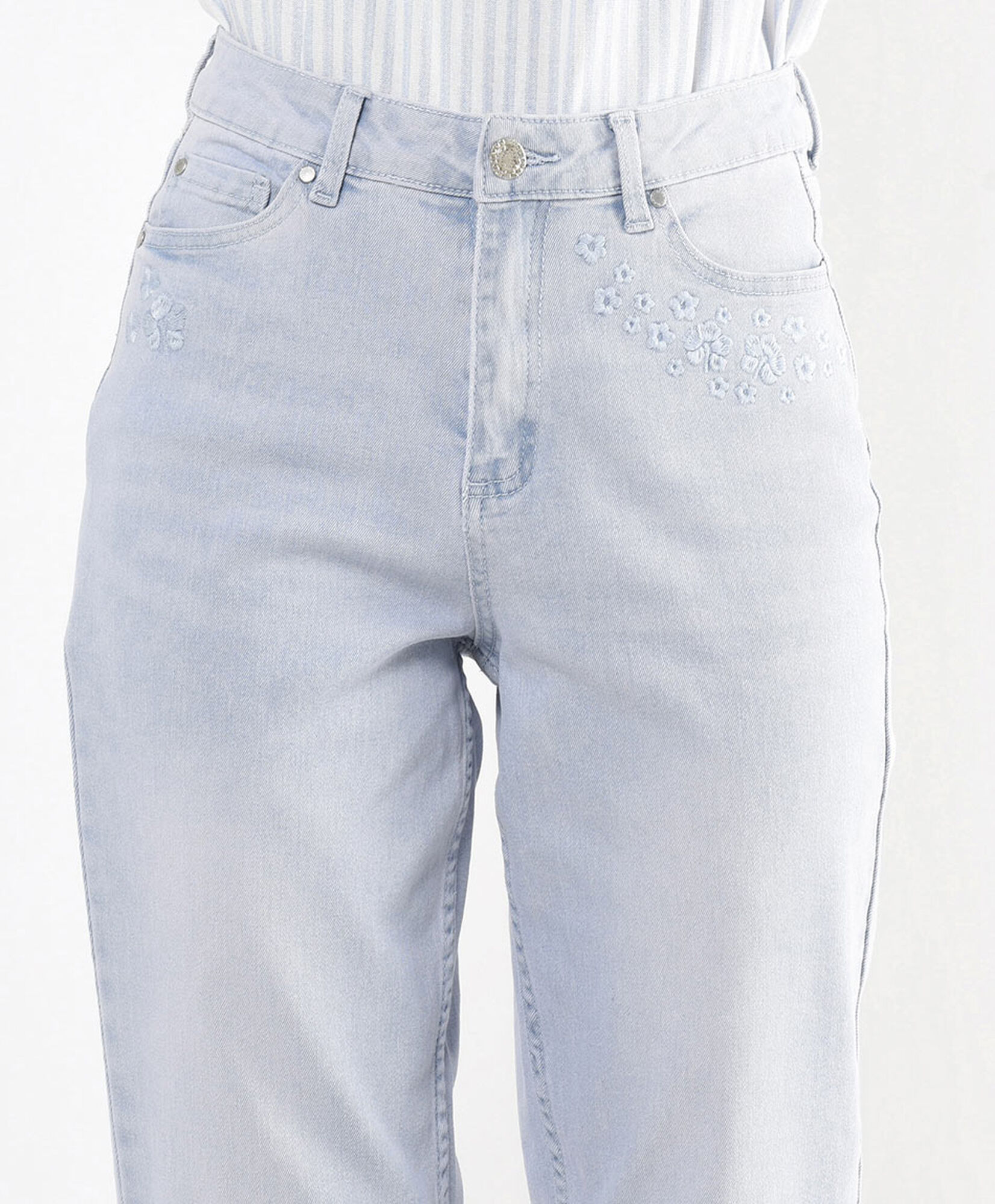 Jeans mujer florcitas bordadas skinny fit Jeans mujer florcitas bordadas skinny fit