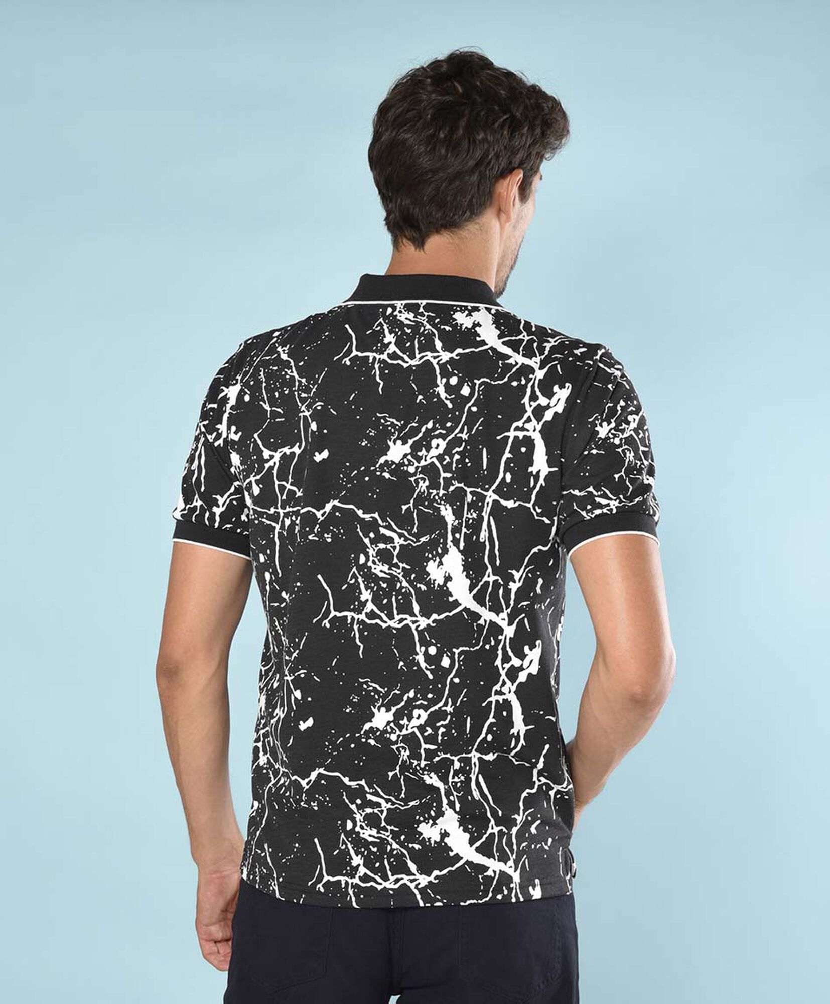 Polera hombre piqué blanco y negro Polera hombre piqué blanco y negro