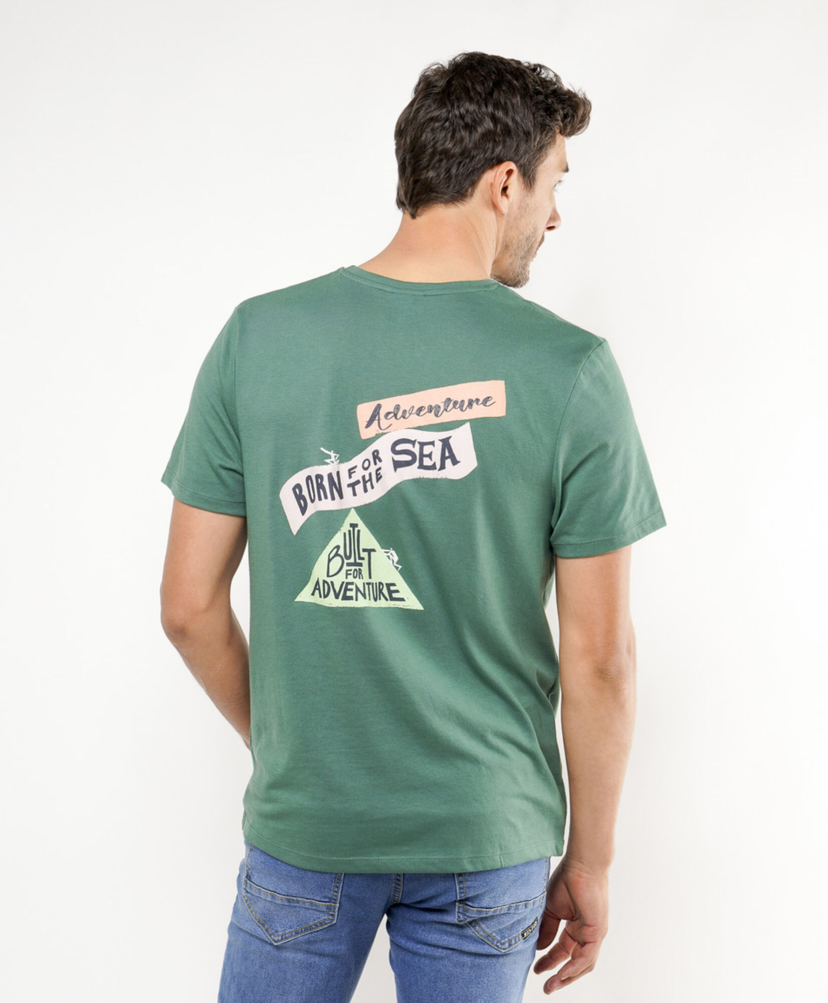 Polera hombre doble estampado adventure Polera hombre doble estampado adventure