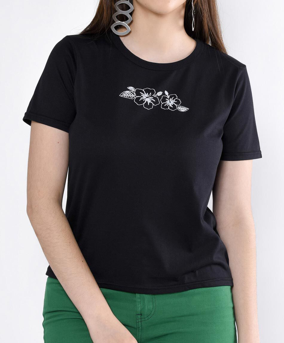 Polera manga corta cuello redondo