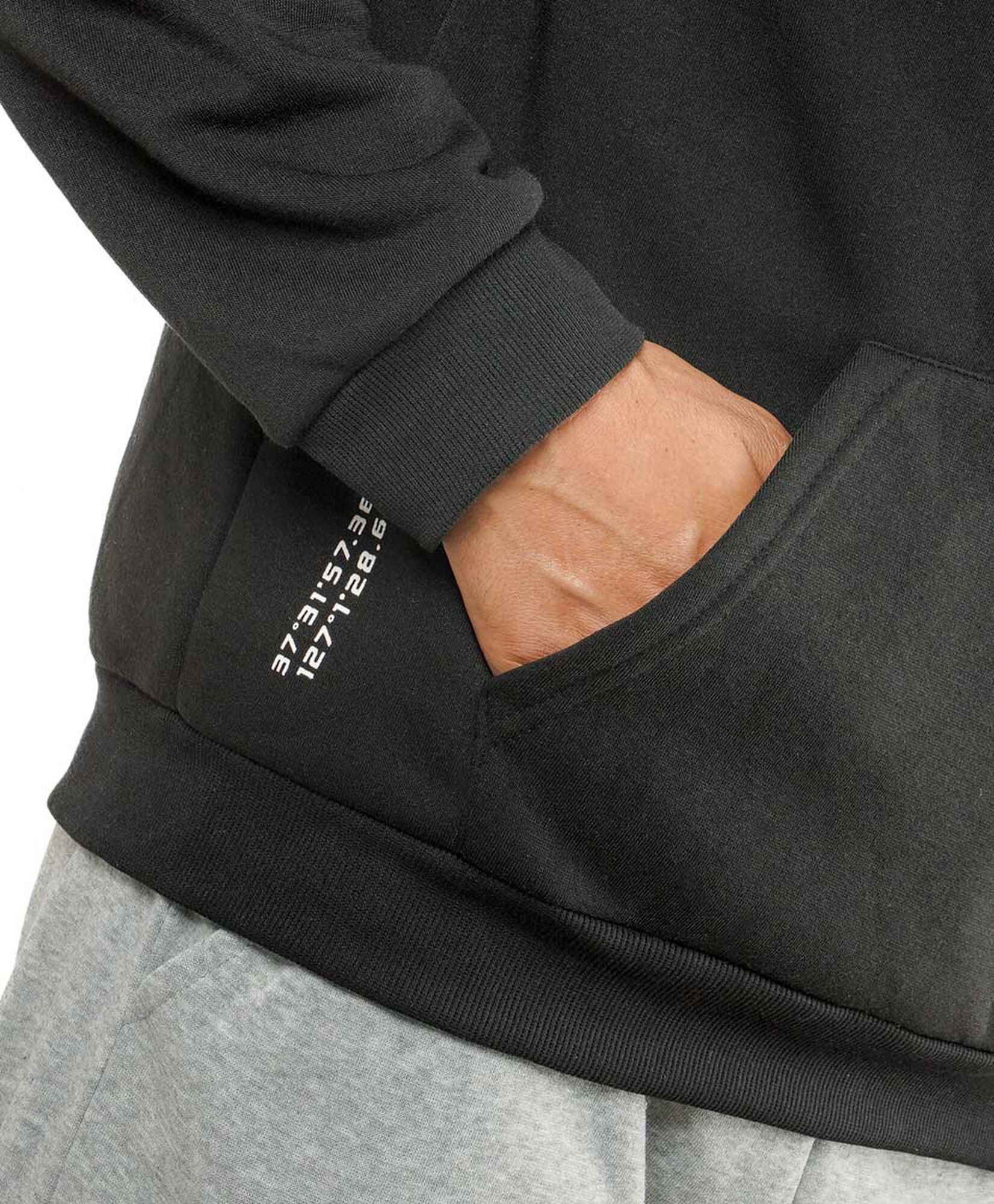 Polerón deportivo hombre liso negro Polerón deportivo hombre liso negro