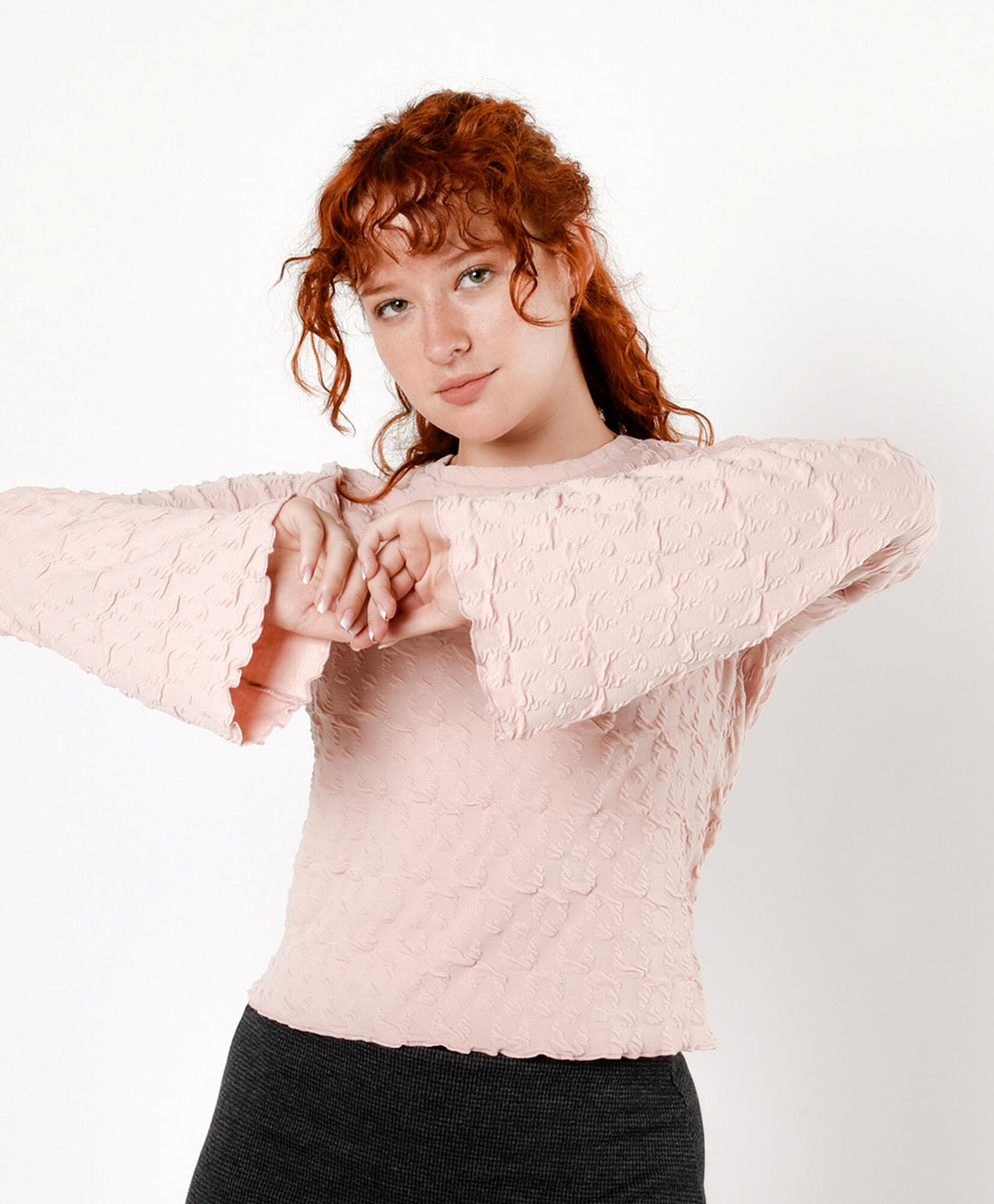 Polera mujer jacquard manga ancha Polera mujer jacquard manga ancha